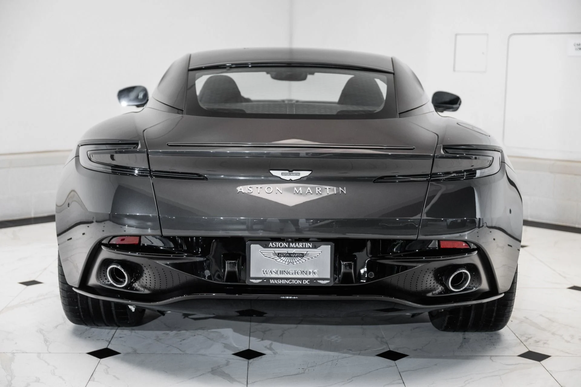 mph040_4070233120_Used_2025_Aston_Martin_DB_12_Coupe_1742566043_382d5bc796