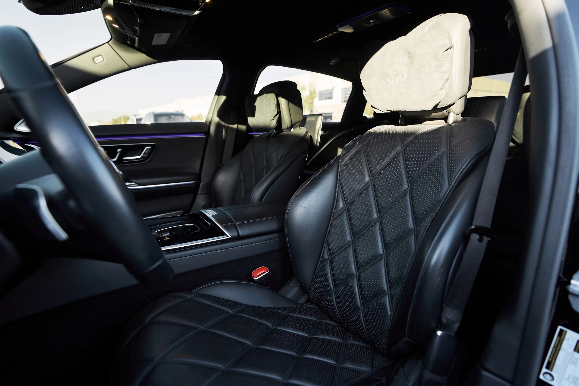 mph040_4079403532_Used_2022_Mercedes_Benz_S_Class_Maybach_S_580_1763082551_8a78fba26c