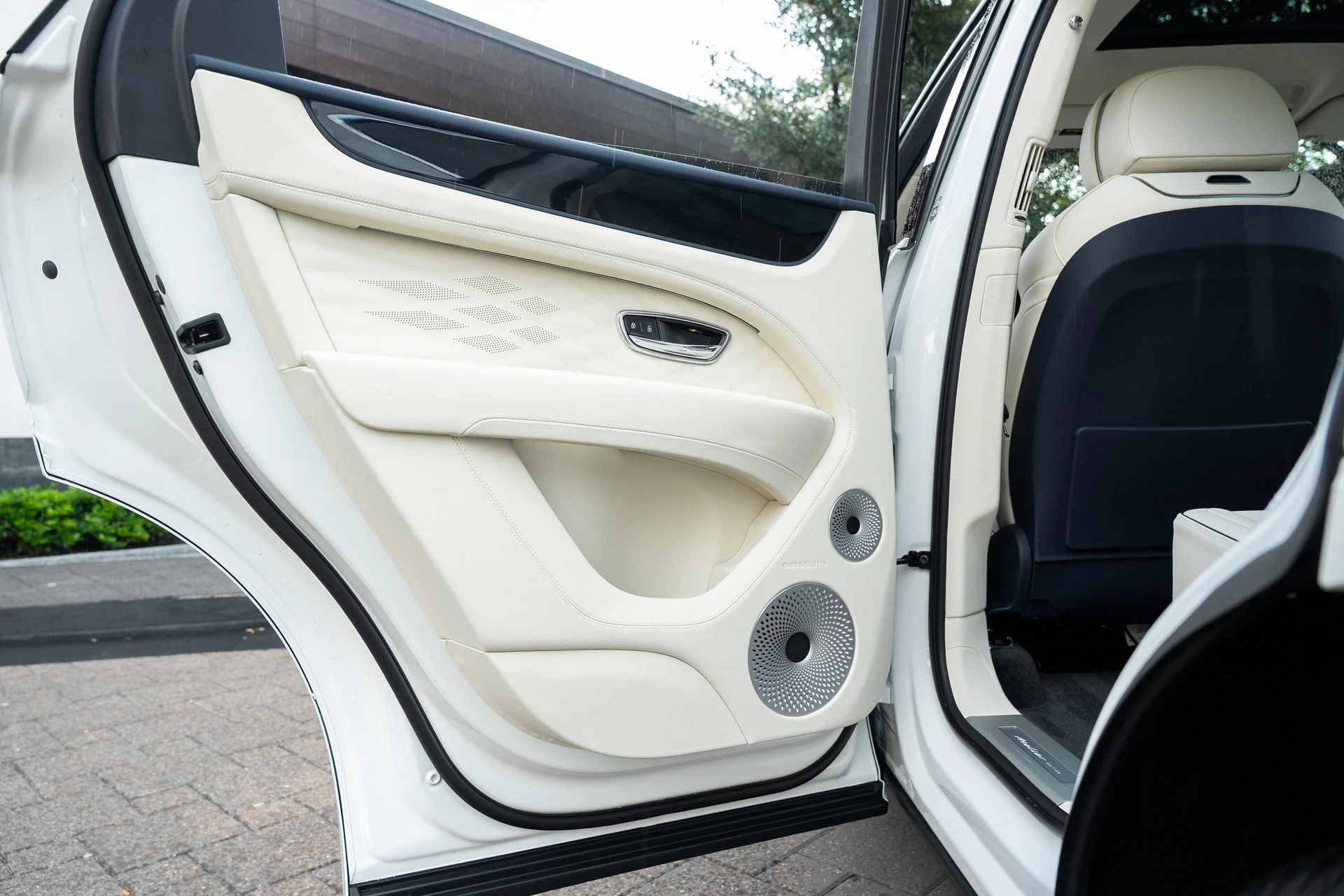 mph040_4087860688_442093803_689aca4eb01227cfeeaaeeb4_ec758e288c