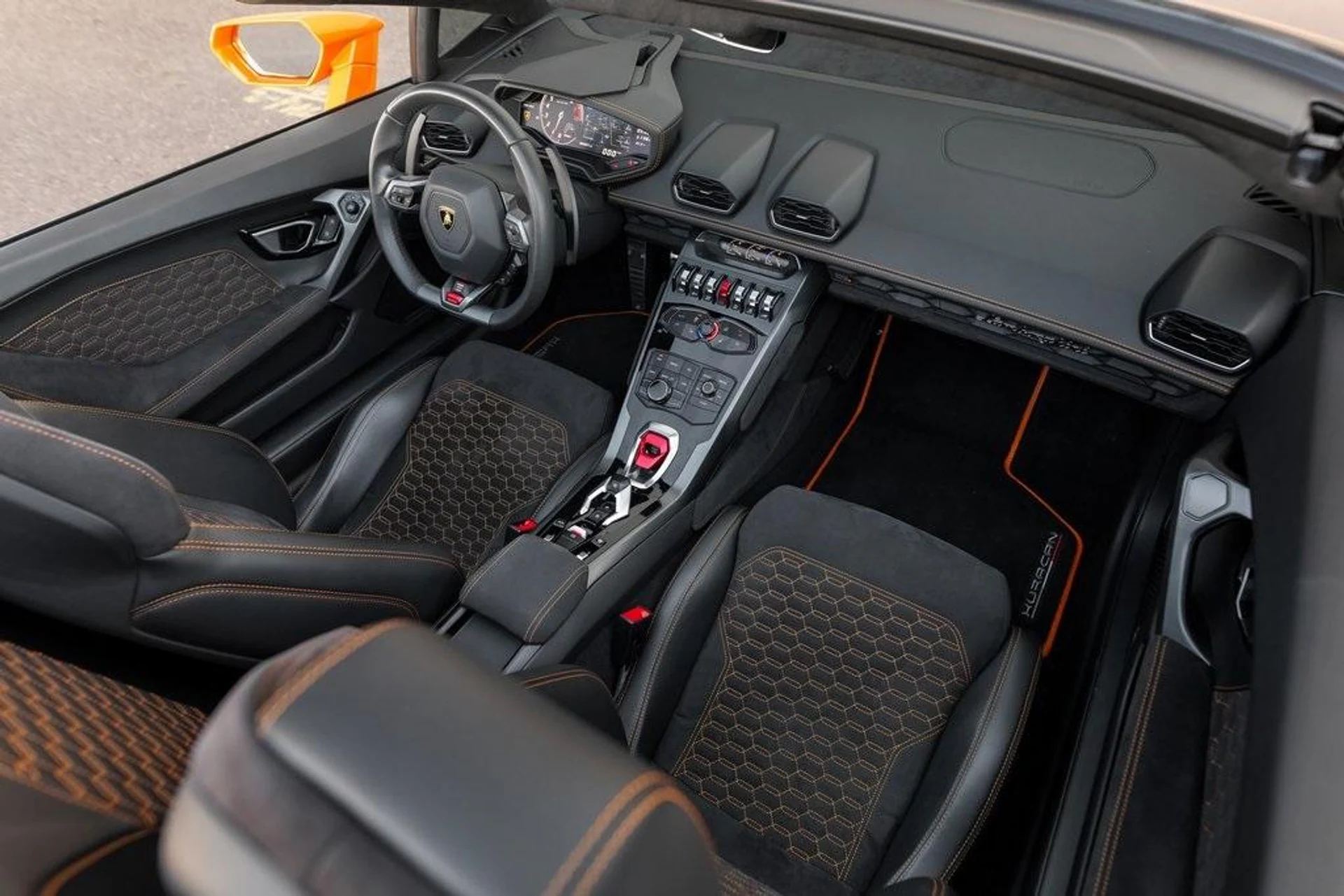 mph040_4091597053_Used_2018_LAMBORGHINI_HURACAN_LP_580_2_S_1695438498_fb7be7a02c