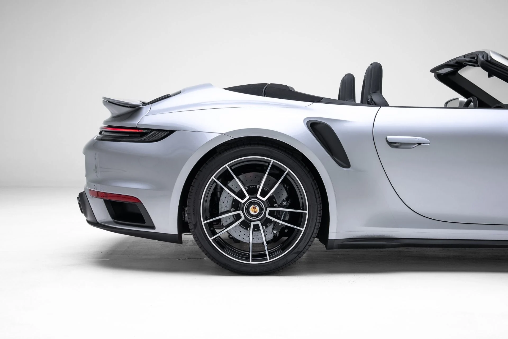 mph040_4107494629_Used_2025_Porsche_911_Turbo_S_1772494220_07c1159c48