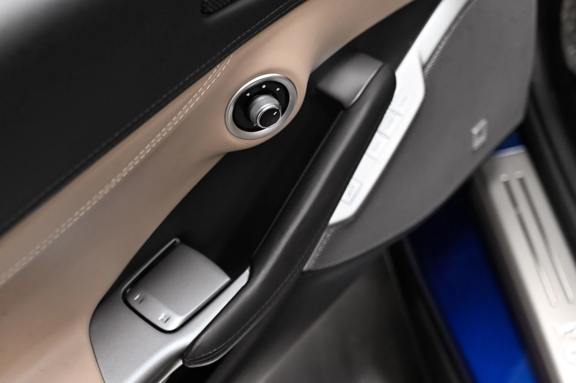 mph040_4110896987_Used_2019_Ferrari_Portofino_Base_1790278406_a005a03dfd