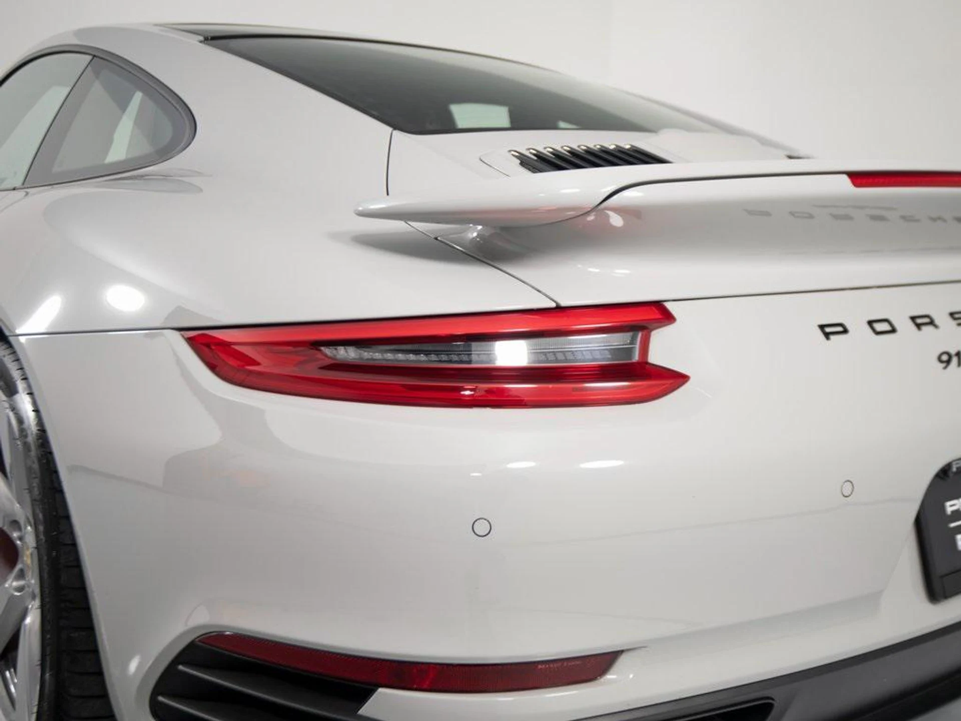 mph040_4118239482_Zz2_X_Ap_Rfdnu1_C_Mk3_Glnl6_U2_VMXA_58eac579c5