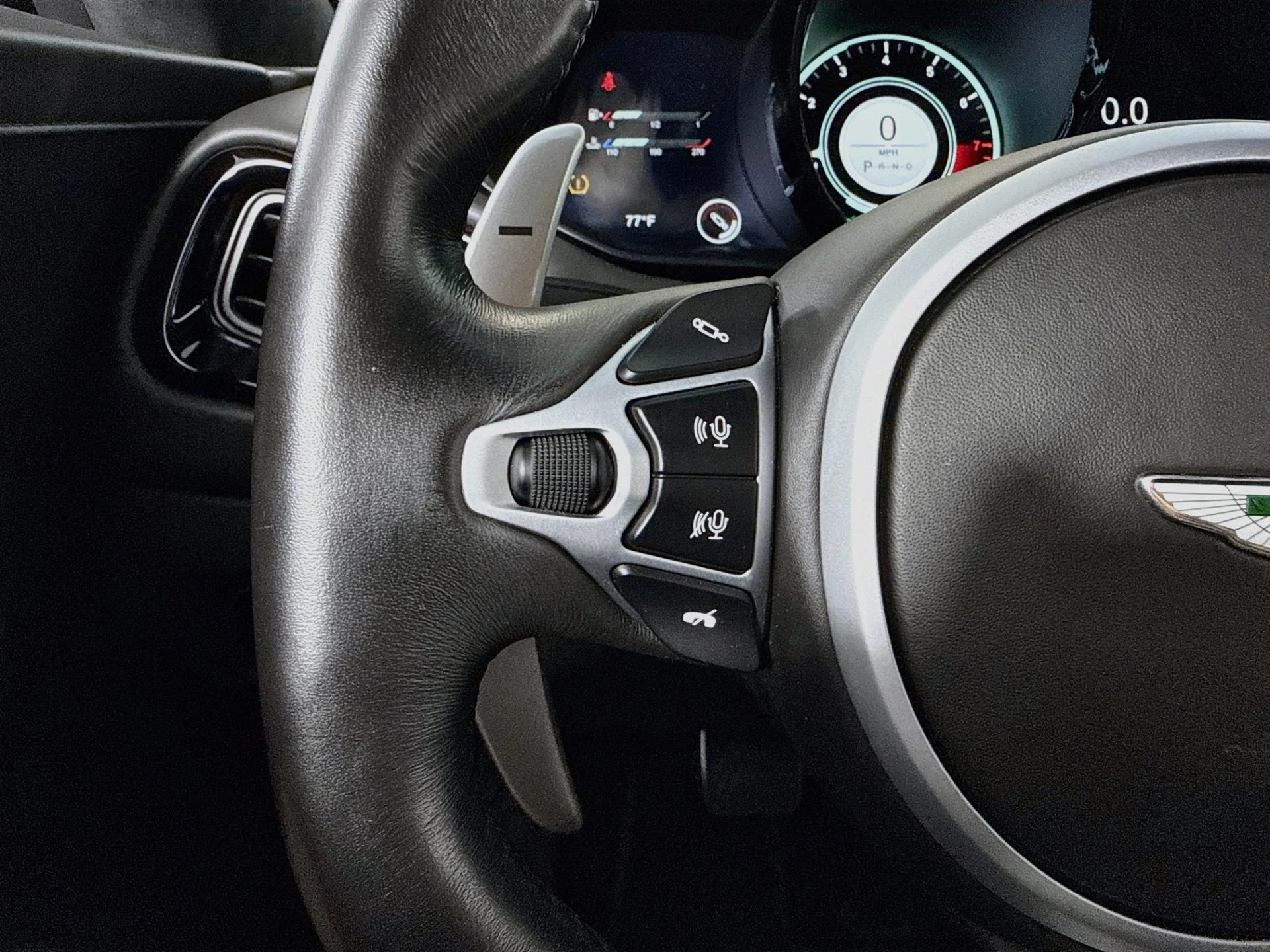 mph040_4128334758_Used_2020_Aston_Martin_Vantage_1791218641_ee04cdb9c1
