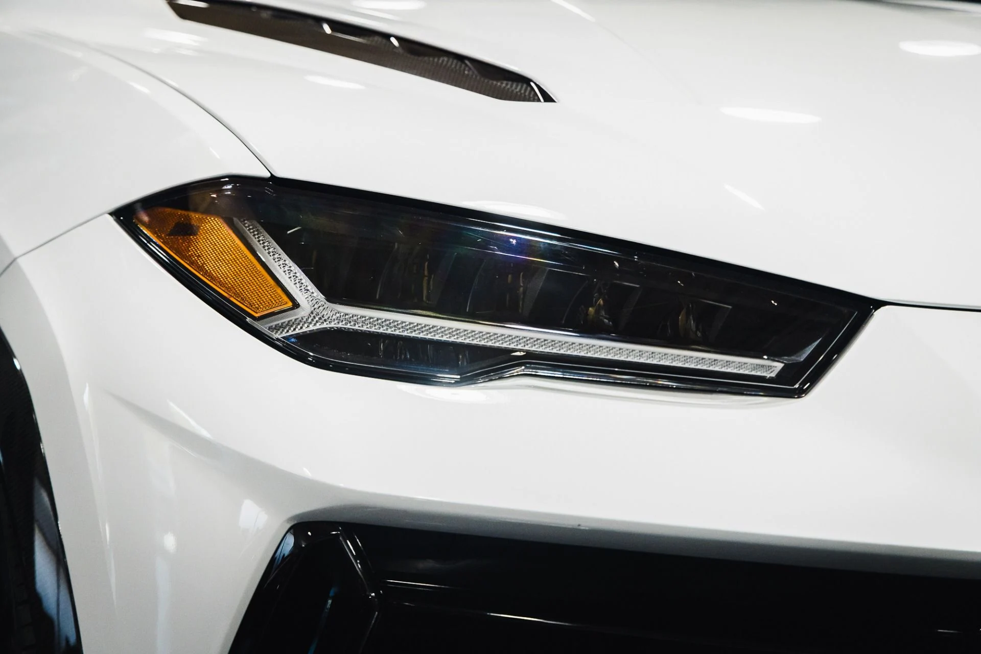 mph040_4149005637_Used_2023_Lamborghini_Urus_Performante_1775866493_9a0eb969f4