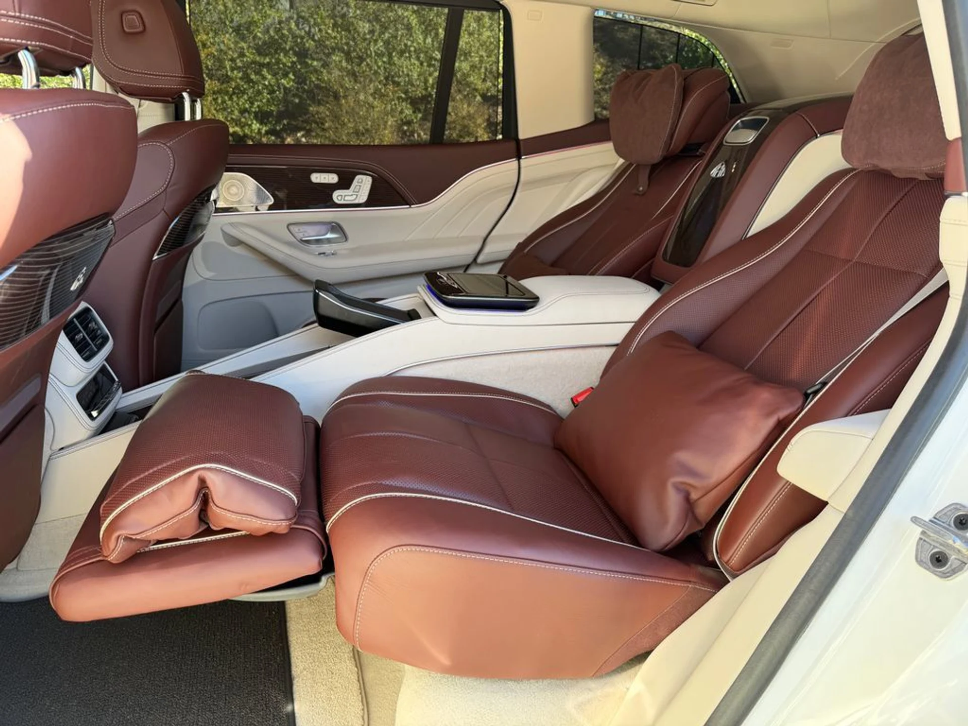 mph040_414913358_b03b0ad24f7b4ff49d28f515e2d356cf_bcca4b937d