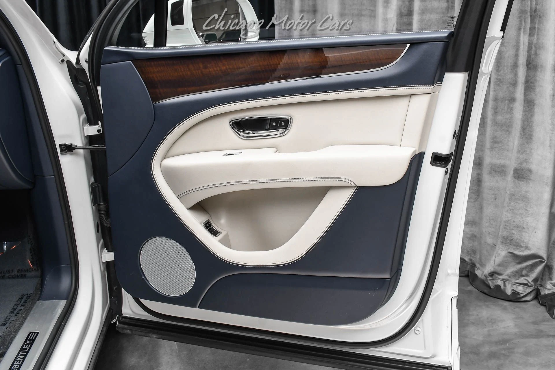 mph040_4160992295_13300_p41_l_37bb3280e8