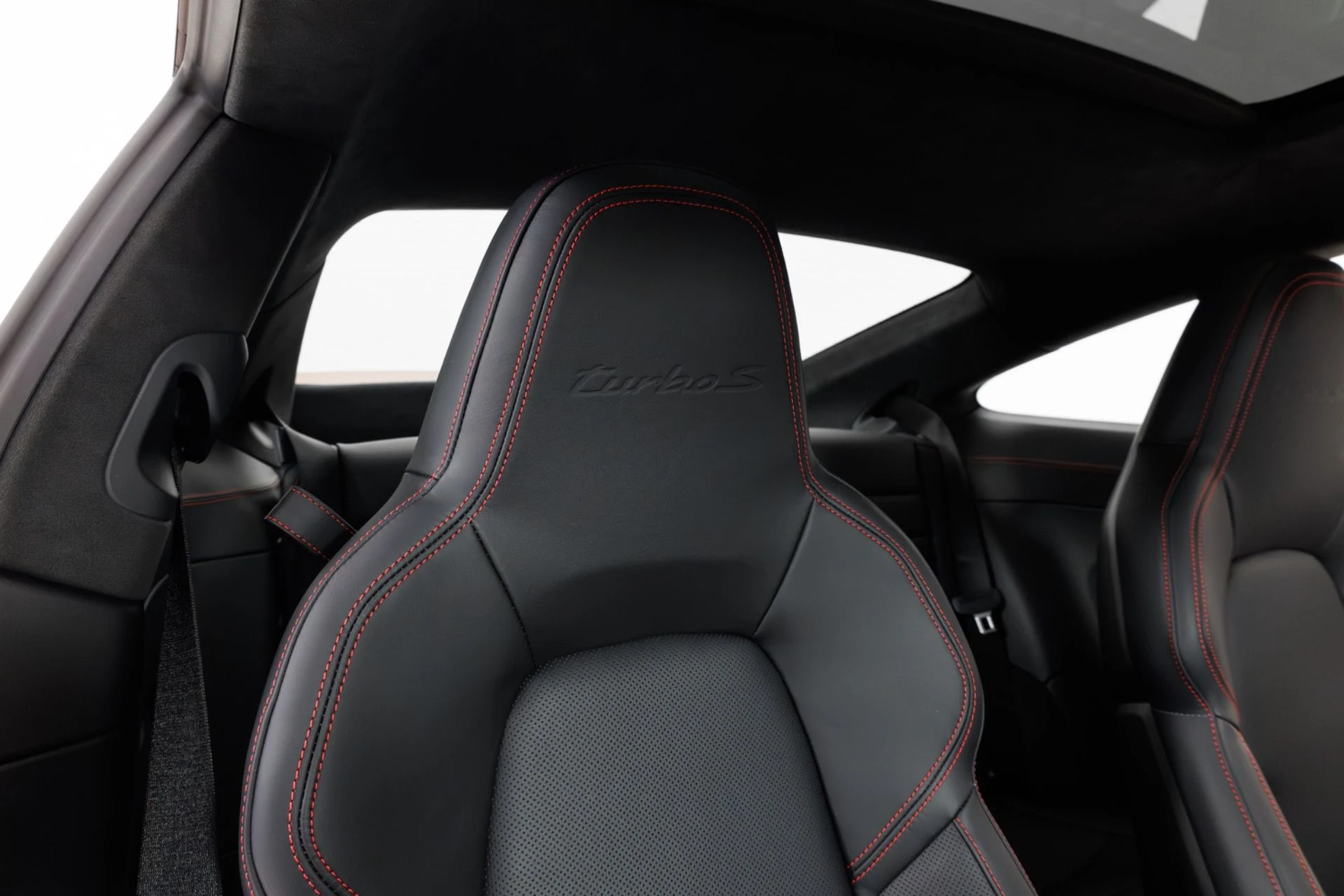 mph040_4164874589_Used_2021_Porsche_911_Turbo_S_1776203923_adc36041e3