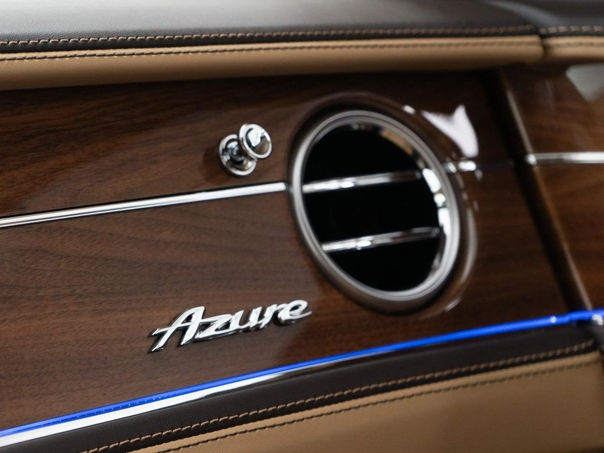 mph040_4172444226_76a348fc61394b3664f1b16f15181706_2e0996c83b