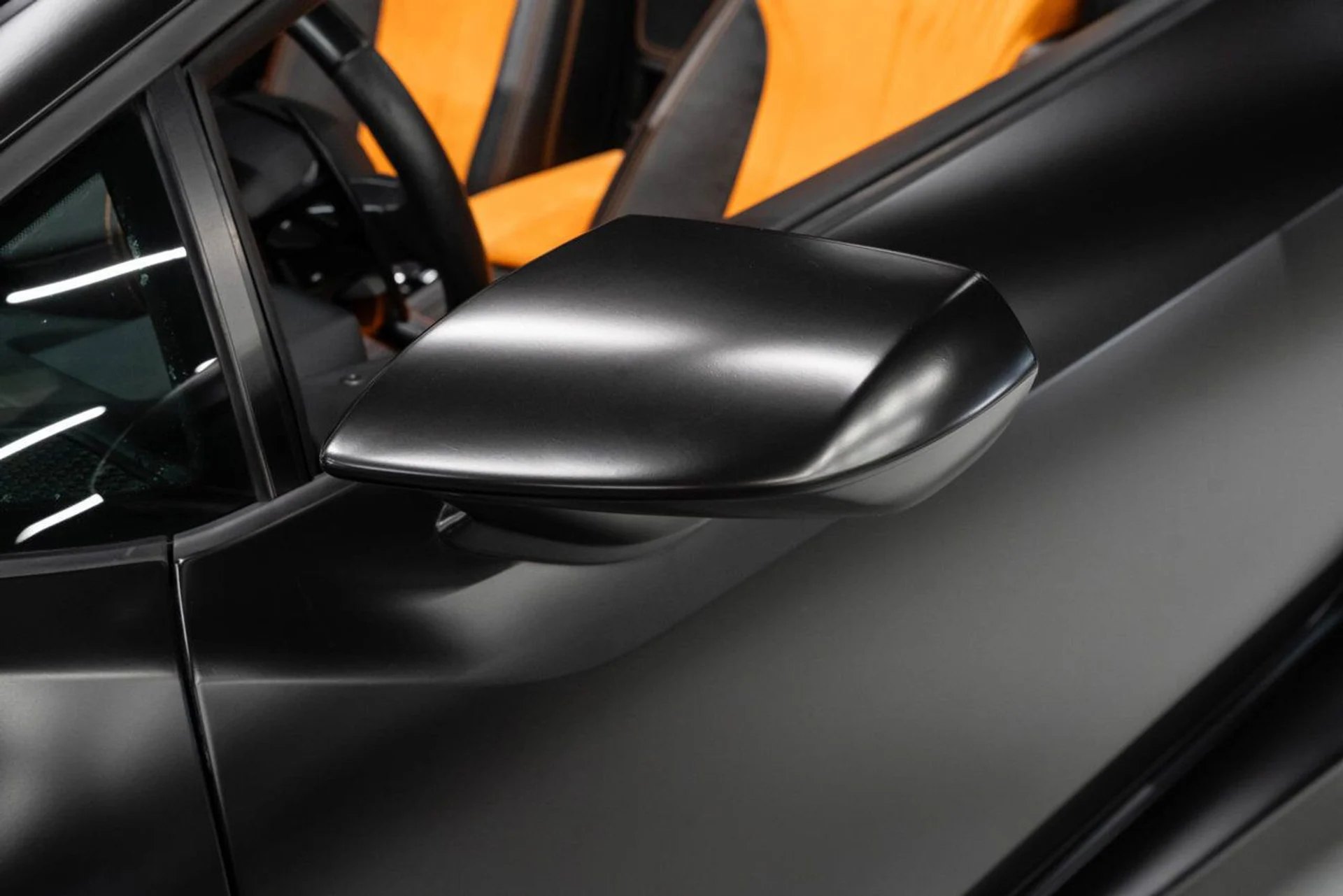 mph040_4190667190_lamborghini_huracan_2016_f2445a239e