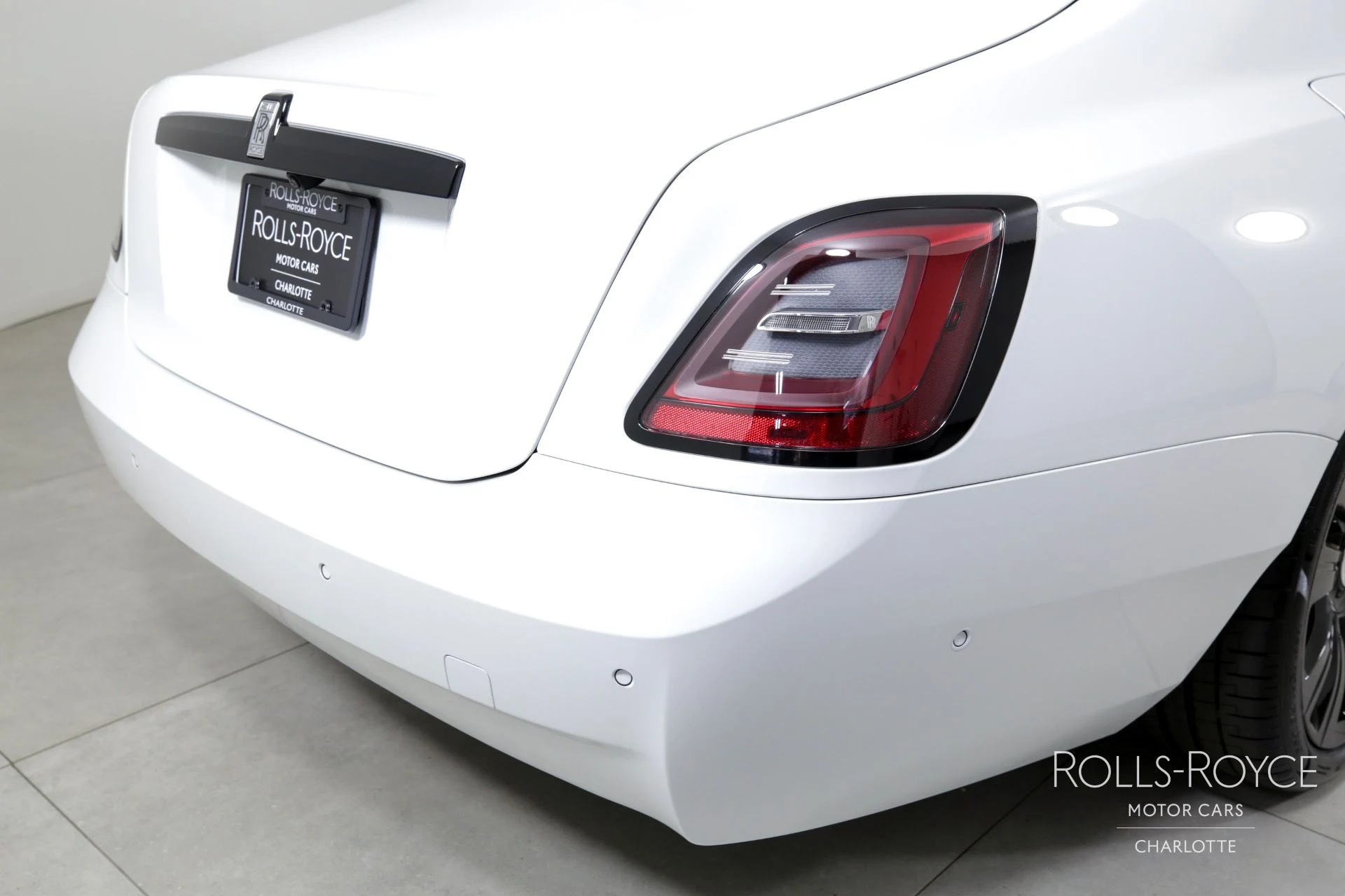 mph040_4201093880_Used_2024_Rolls_Royce_Ghost_1723672329_196f920515