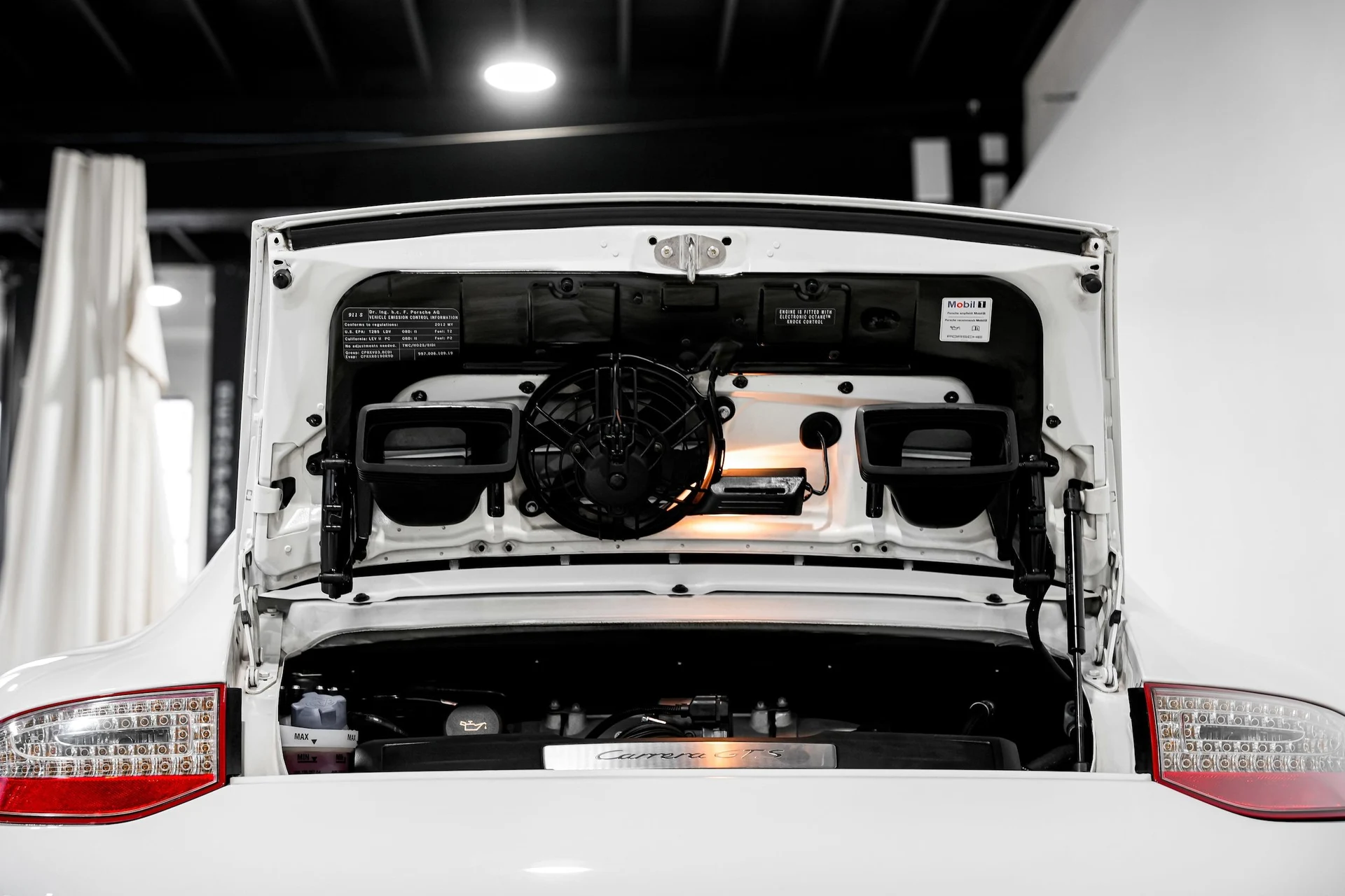 mph040_4201424687_e207537ff5e905d049d1dcd3a3c9e1b2x_6593102f3c