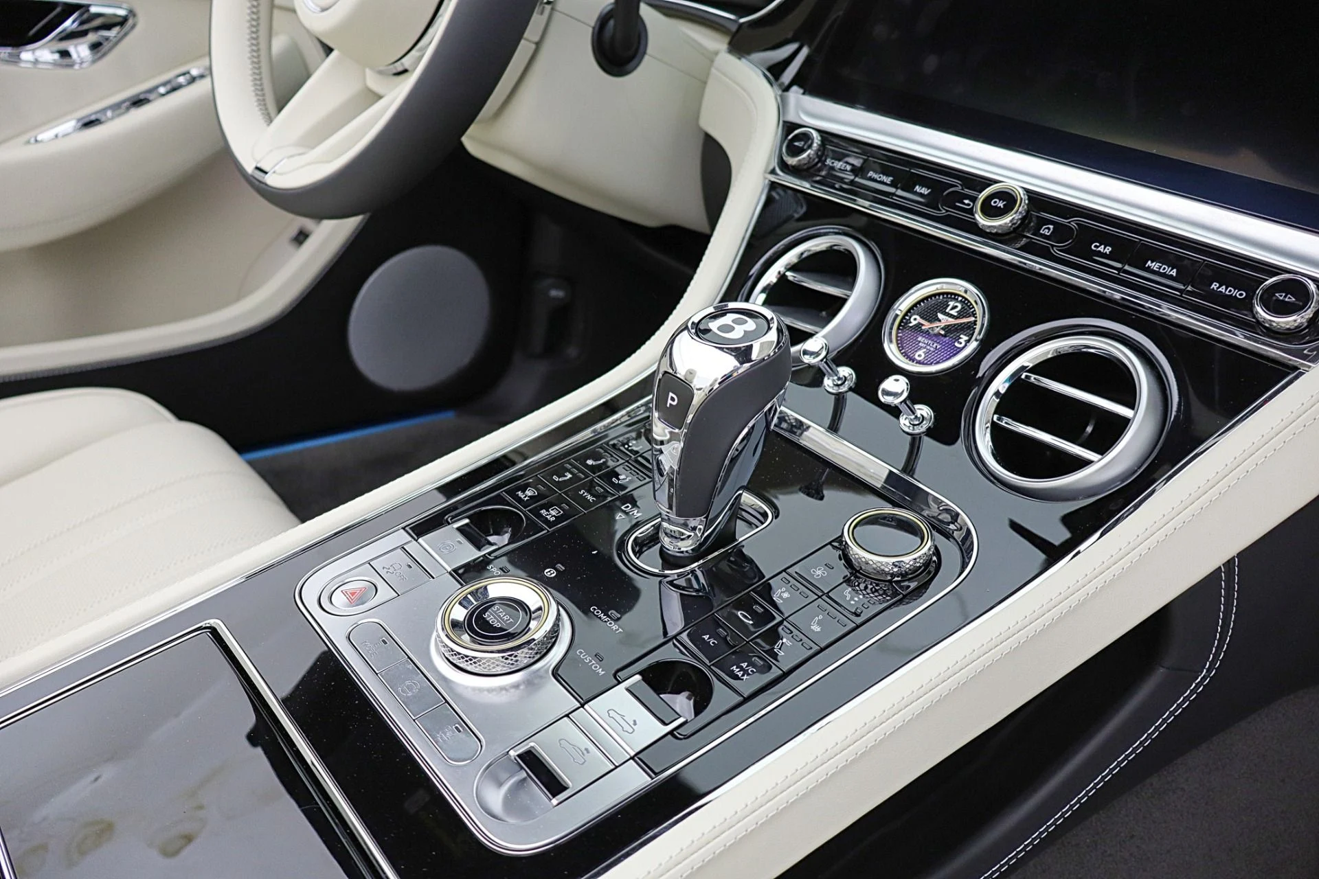 mph040_4201848621_New_2026_Bentley_Continental_GTC_b75c929841