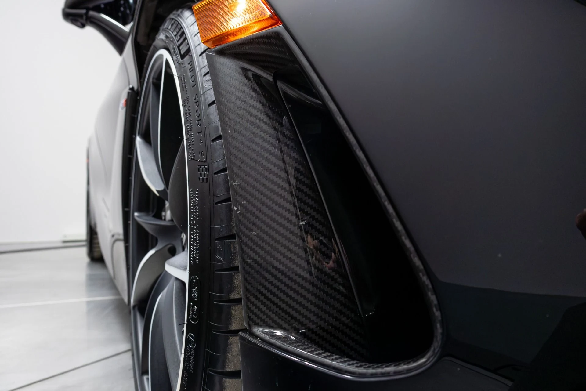 mph040_4202699570_Used_2019_Mc_Laren_720_S_Luxury_1770250296_0242c3610f