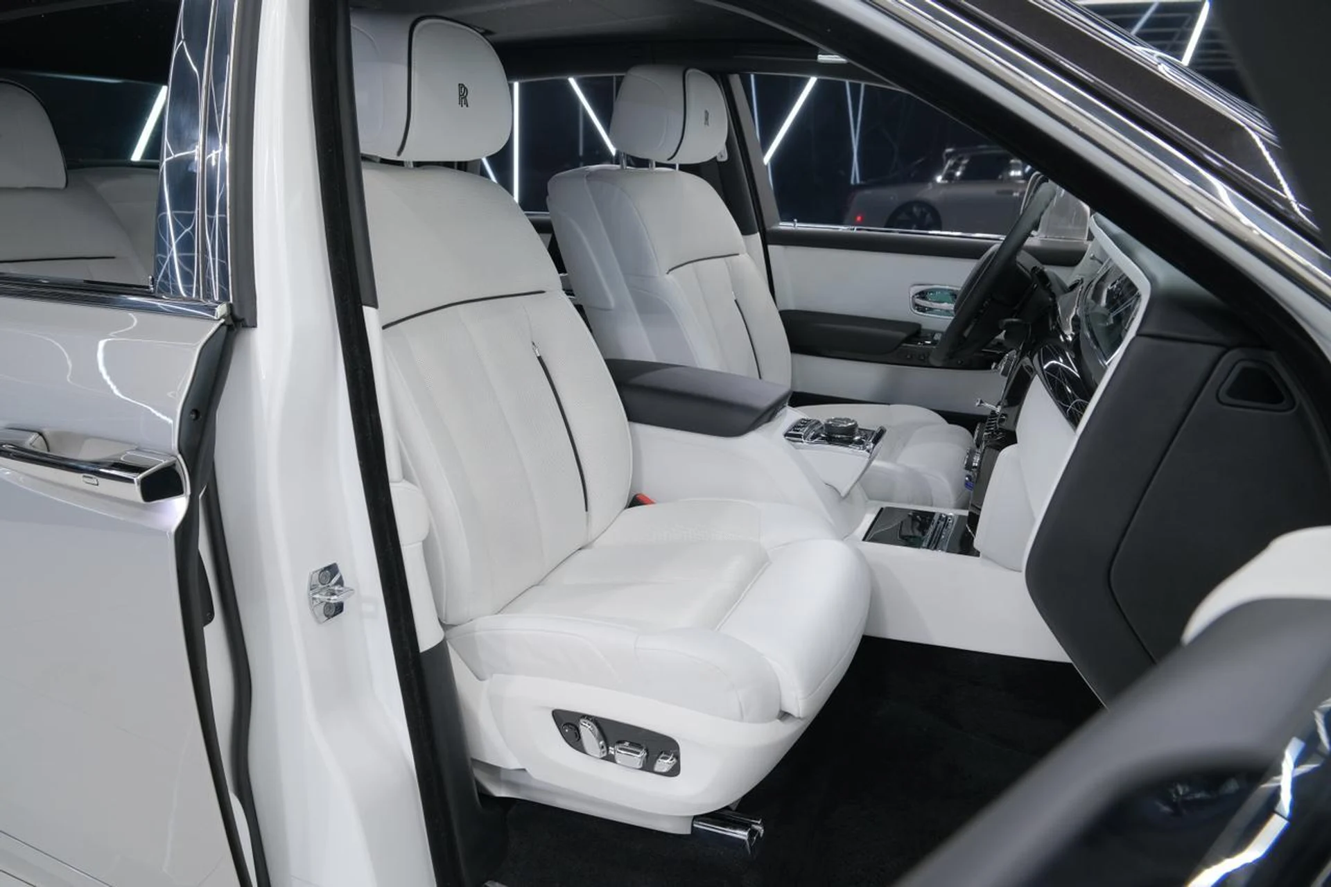 mph040_4206714866_e3c4fc8ca56f4109b325eccfc7ae250c_a16c01a4e0