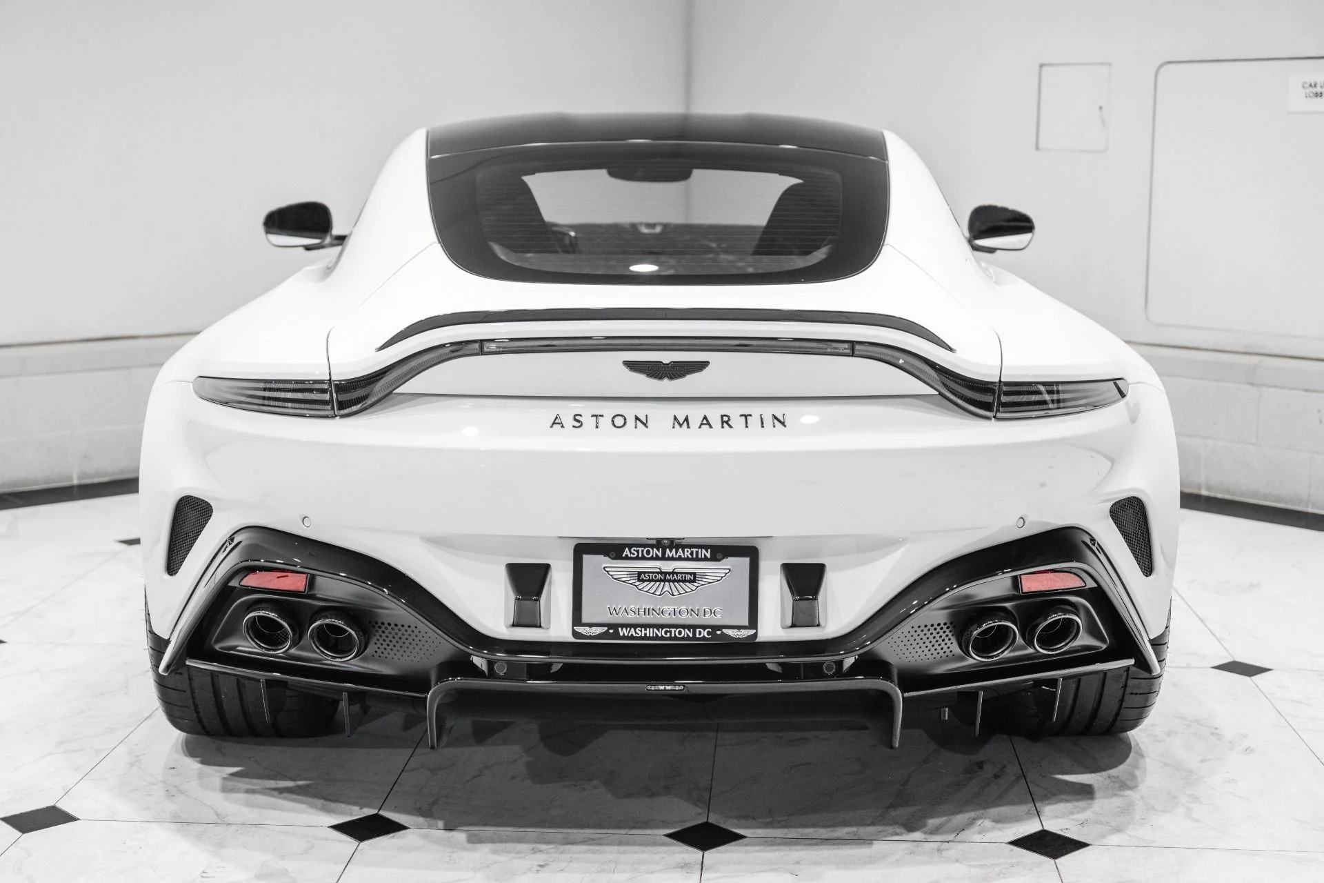 mph040_4207882043_New_2026_Aston_Martin_Vantage_S_1784733238_8b9d350d2e