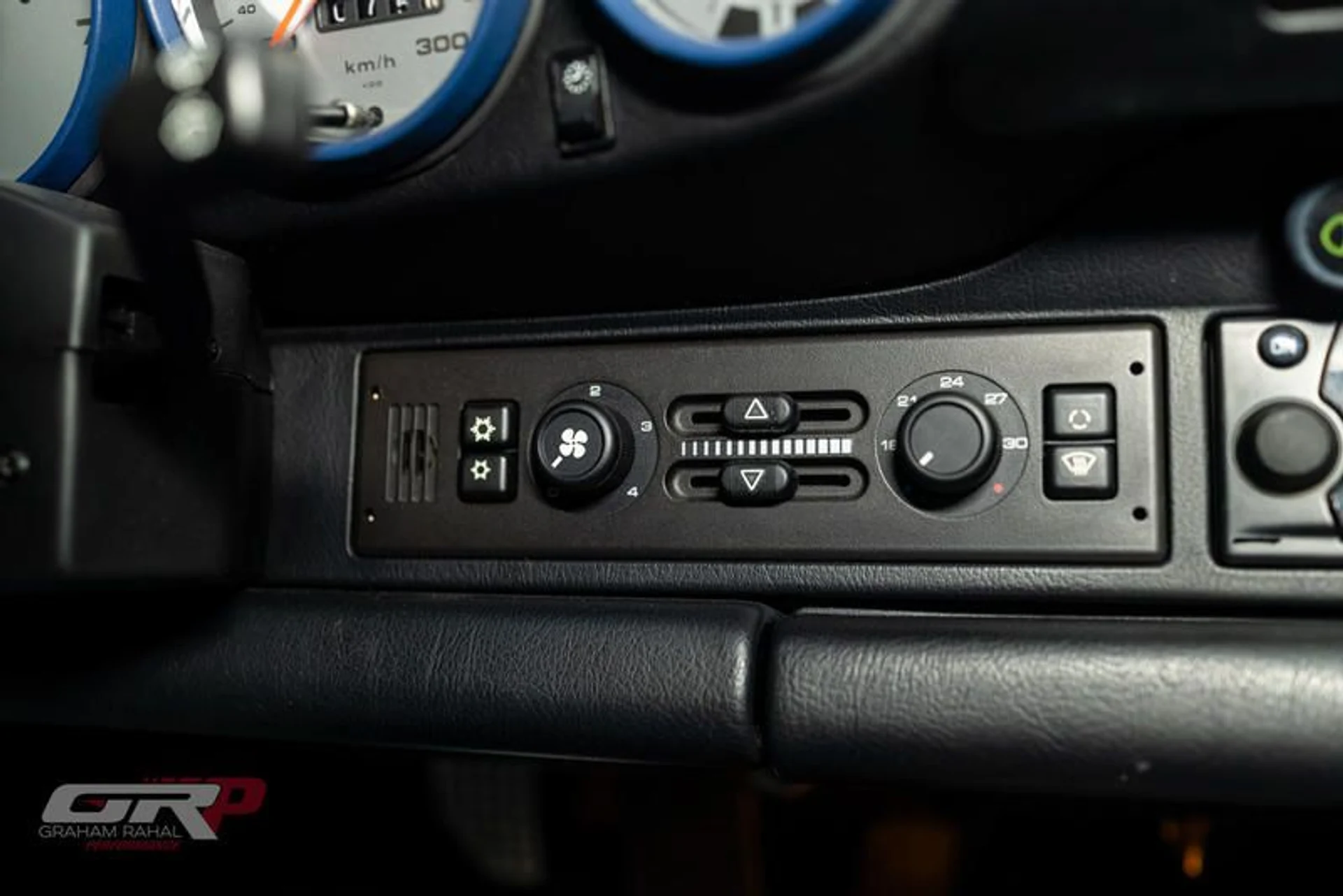 mph040_4212609928_46_CE_9_B1_D_B35_C_4_B99_90_BE_D161_D07196_ED_7d11334d15