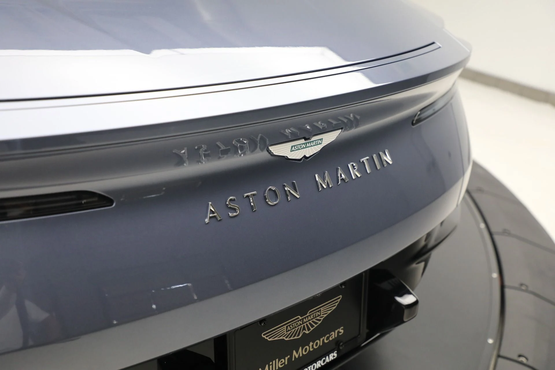 mph040_4216310203_New_2025_Aston_Martin_DB_12_Volante_ced8adca7b