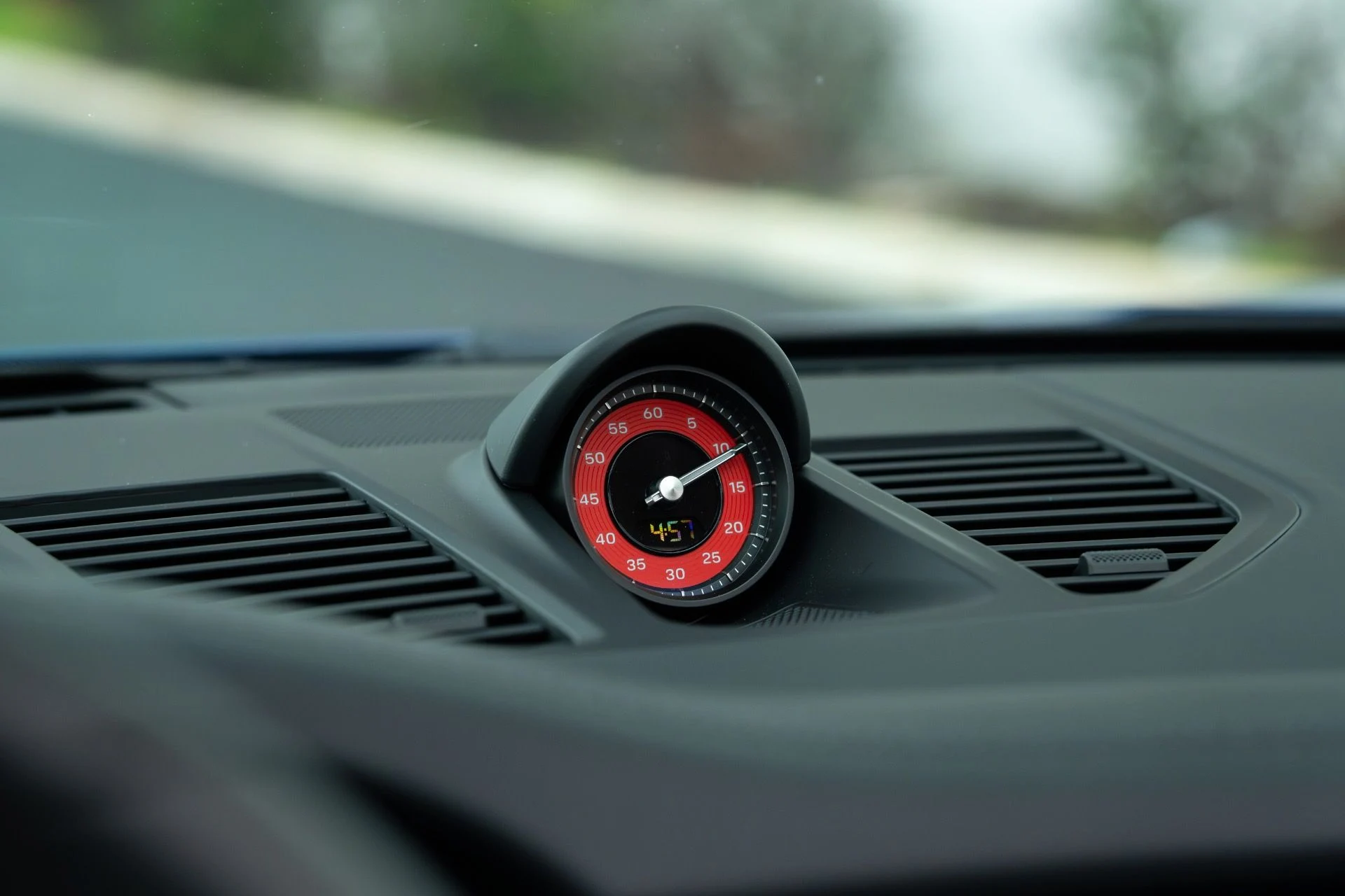 mph040_4232941355_Used_2025_Porsche_911_Targa_4_GTS_1769107430_95f1d2a9c3