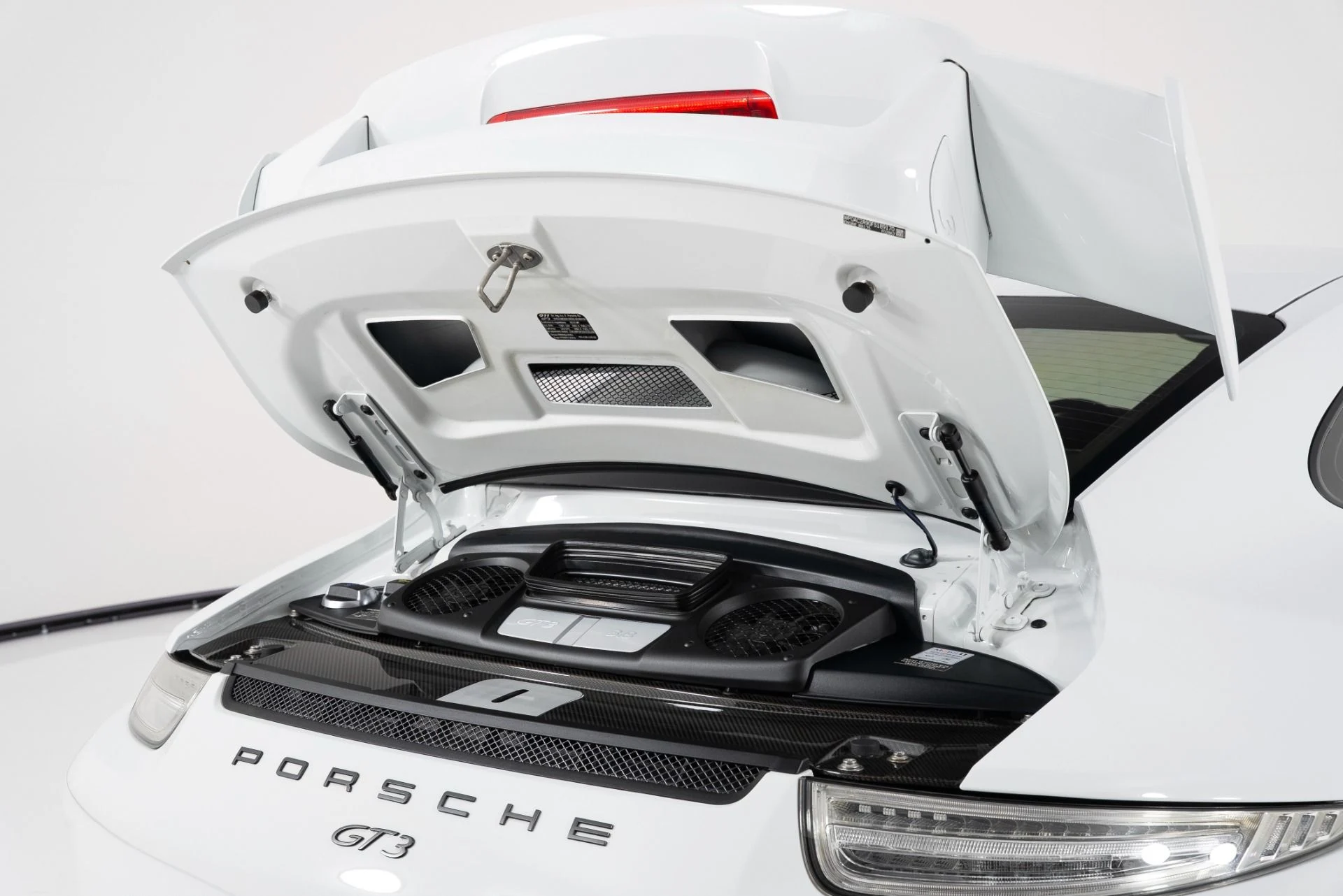 mph040_4241164424_Used_2015_Porsche_911_GT_3_1755021443_bd68f37f2d