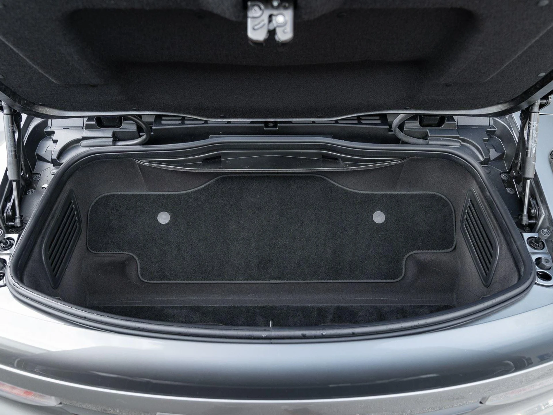 mph040_4268656094_Used_2023_Maserati_MC_20_Cielo_1773864345_ea1f35943d