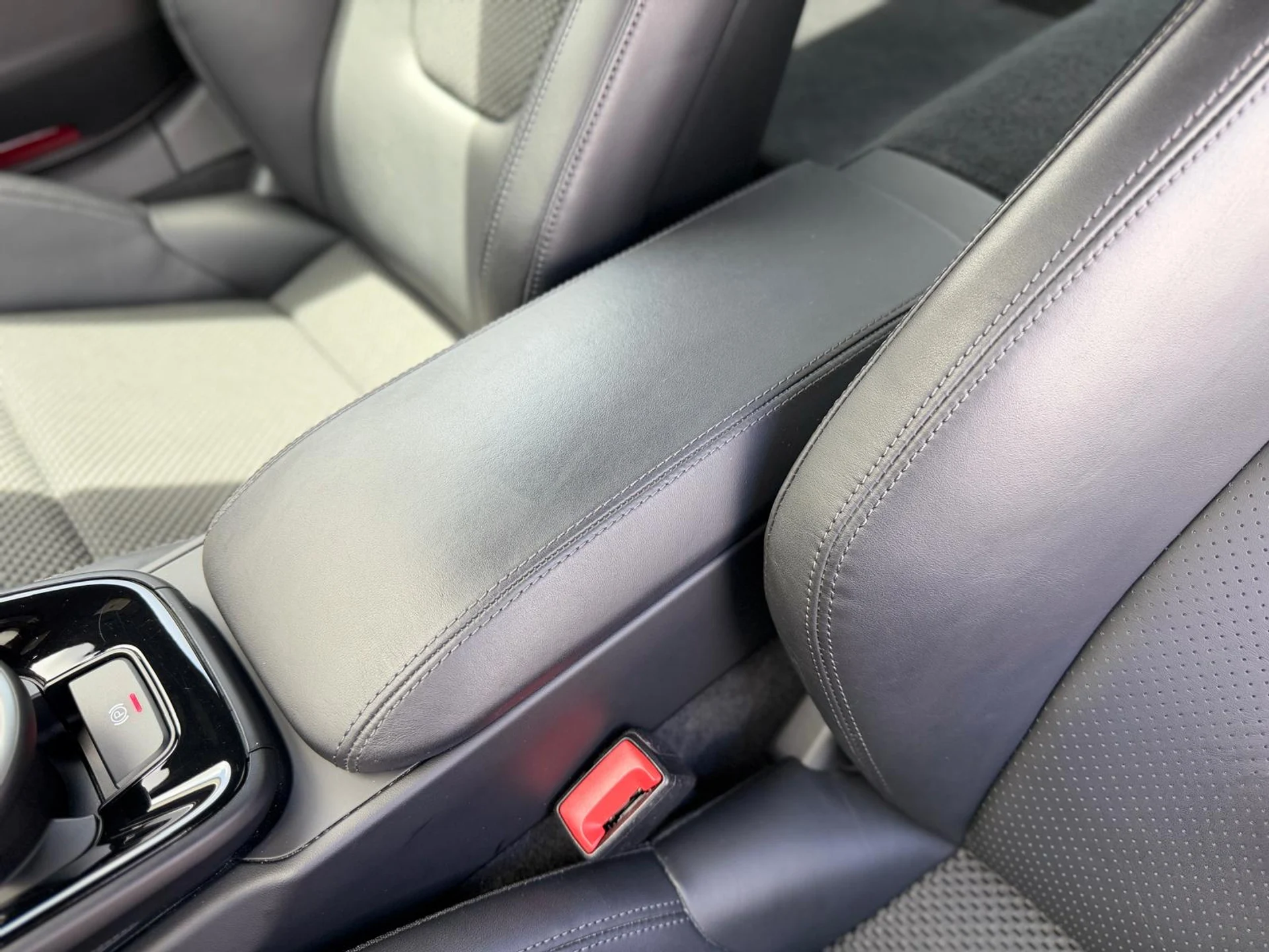 mph040_4288992514_Whats_App_Image_2026_04_04_at_3_41_56_PM_36_b165dd02d5