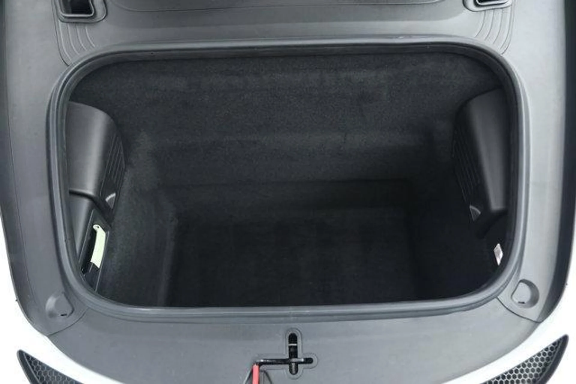 mph040_440120082_i_Vbde_WT_Ahkyv_H_Wtq2_Wh4_BO_Kbg_Bo_cf14d7e507