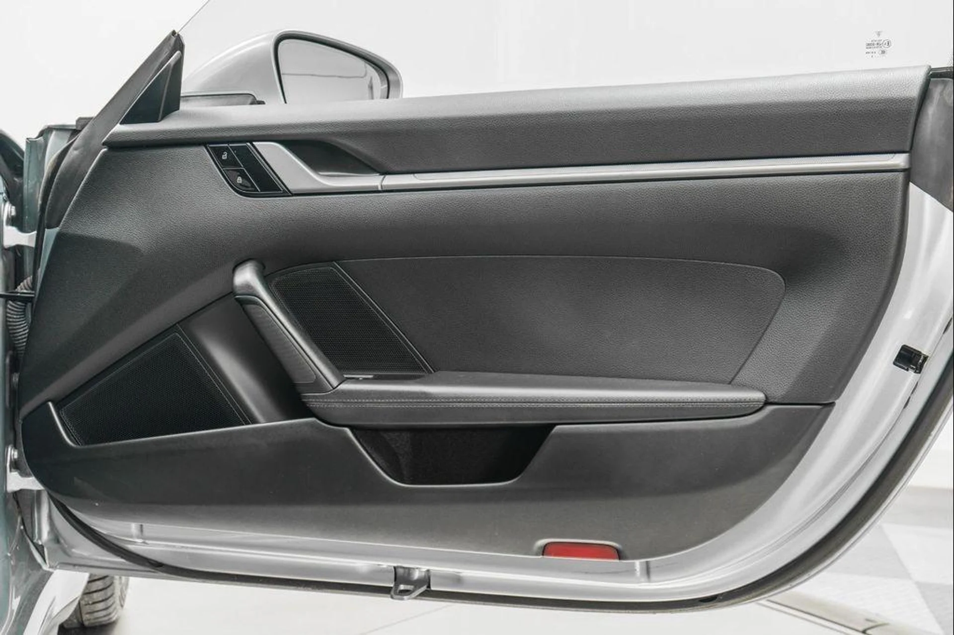 mph040_443793588_udnm_N_Qs_T5g_Tpr_K4z_S_z7_Yz_U_x_Xk_a3263865e6