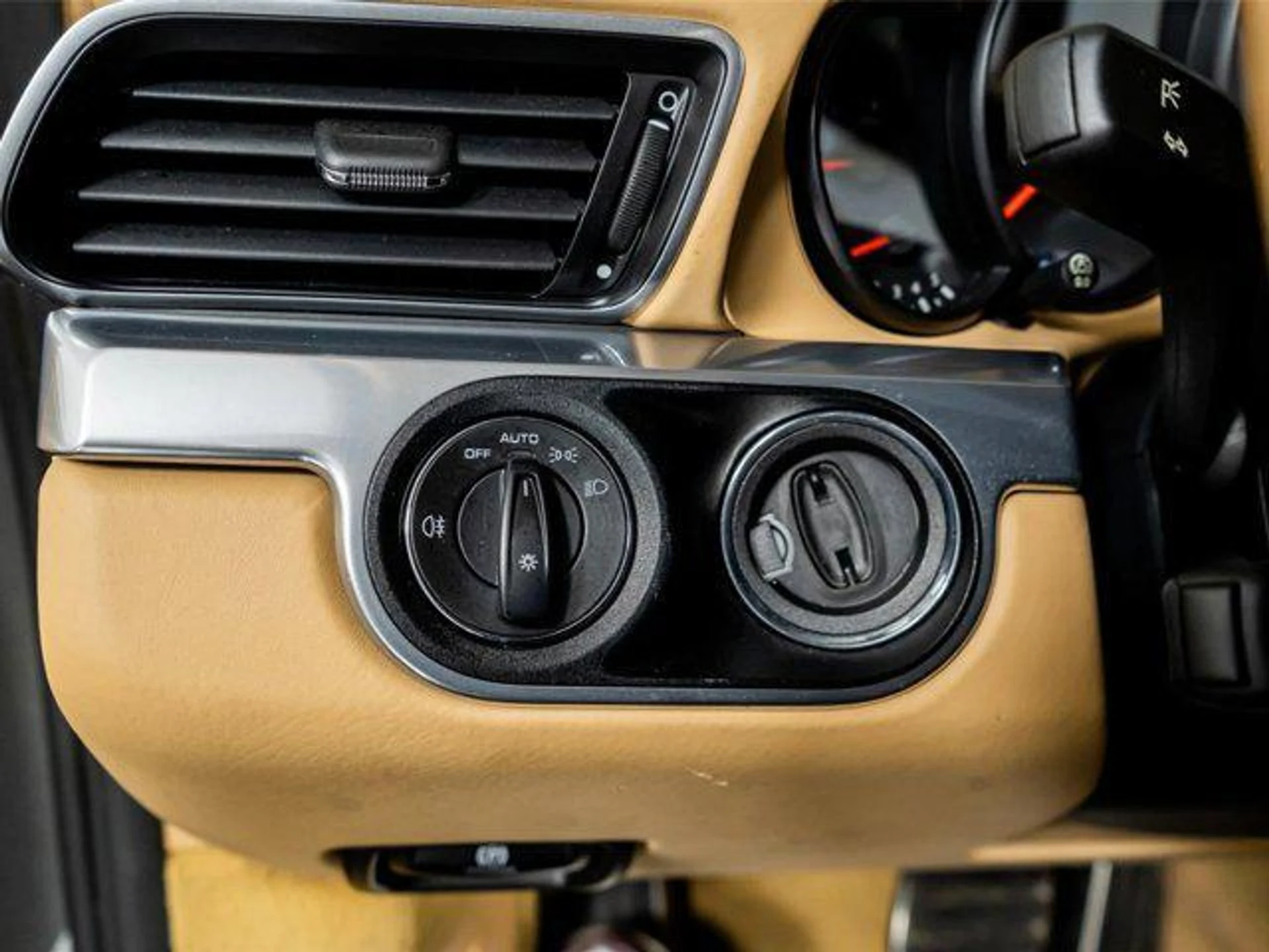 mph040_44470989_Il_HPJ_Fxoe2_DHF_3xwsq_D_Xyo4oy_I_151651017f