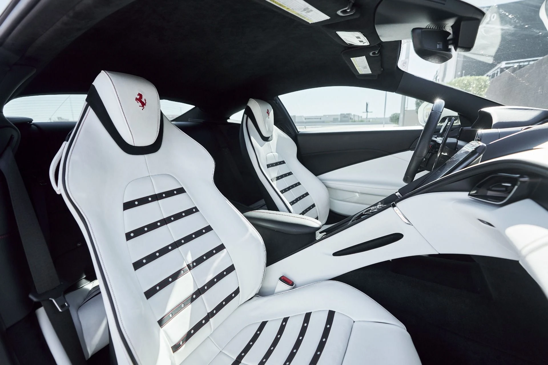 mph040_447924705_Used_2022_Ferrari_Roma_Base_1764637247_cdc468f995