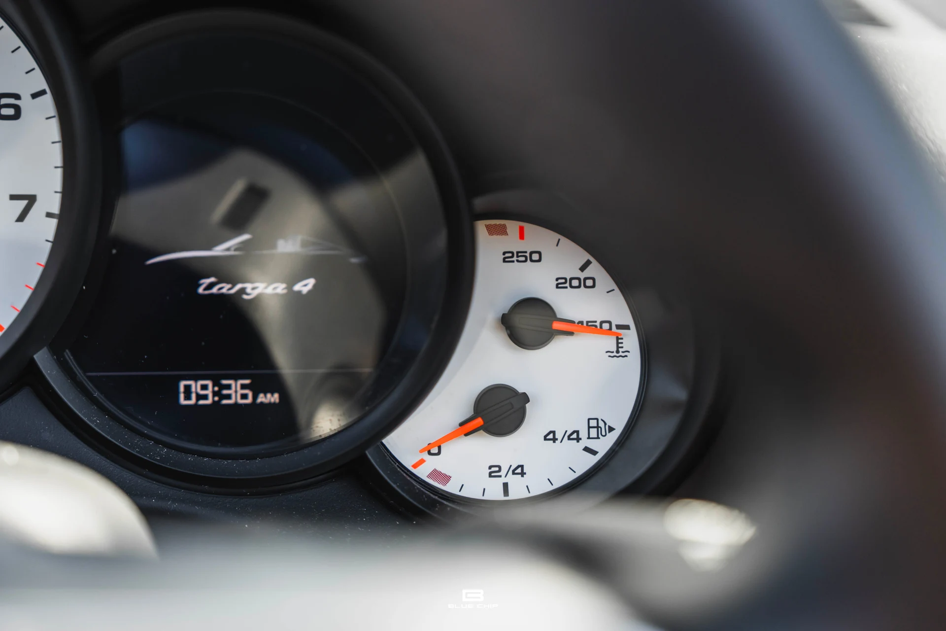 mph040_45157238_6a308277afe4449ec3e97aa0_2019_Porsche_911_45_85fb17b585