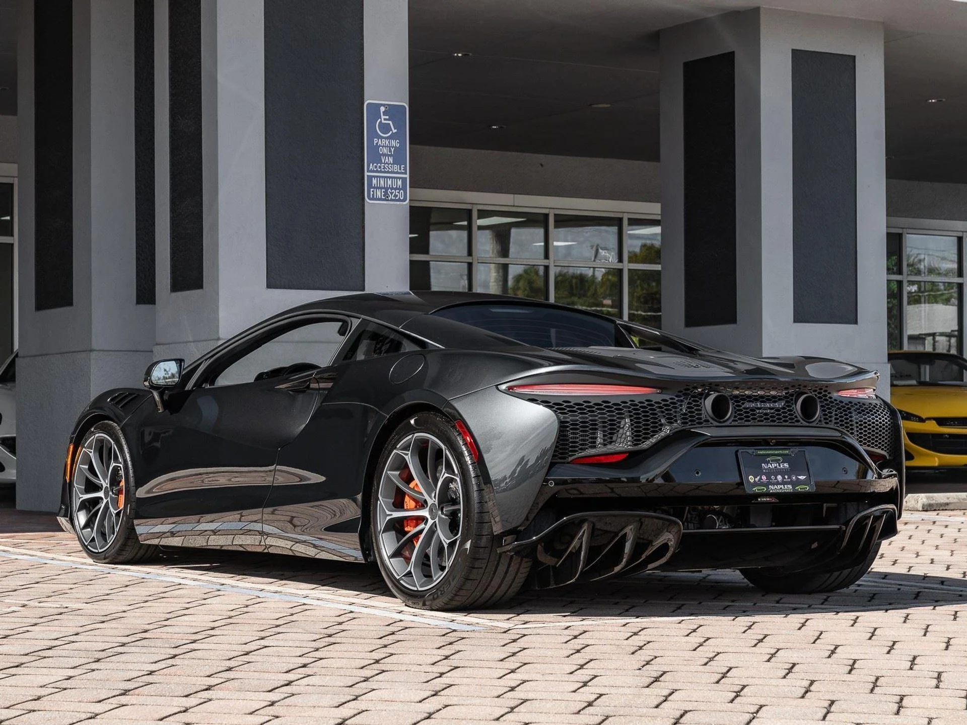 mph040_457347002_Used_2025_Mc_Laren_Artura_Coupe_1773864521_c80f0d95f8