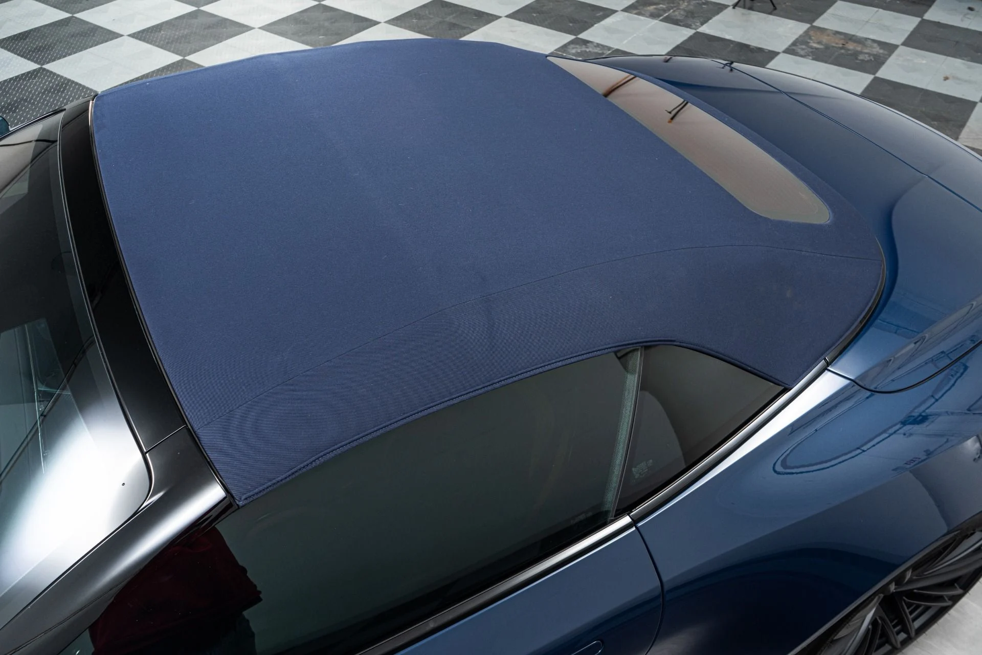 mph040_458325876_Used_2024_Aston_Martin_DB_12_Volante_Carbon_Fiber_Bucket_Seats_Heritage_Paint_Color_1773867859_f0307146e1