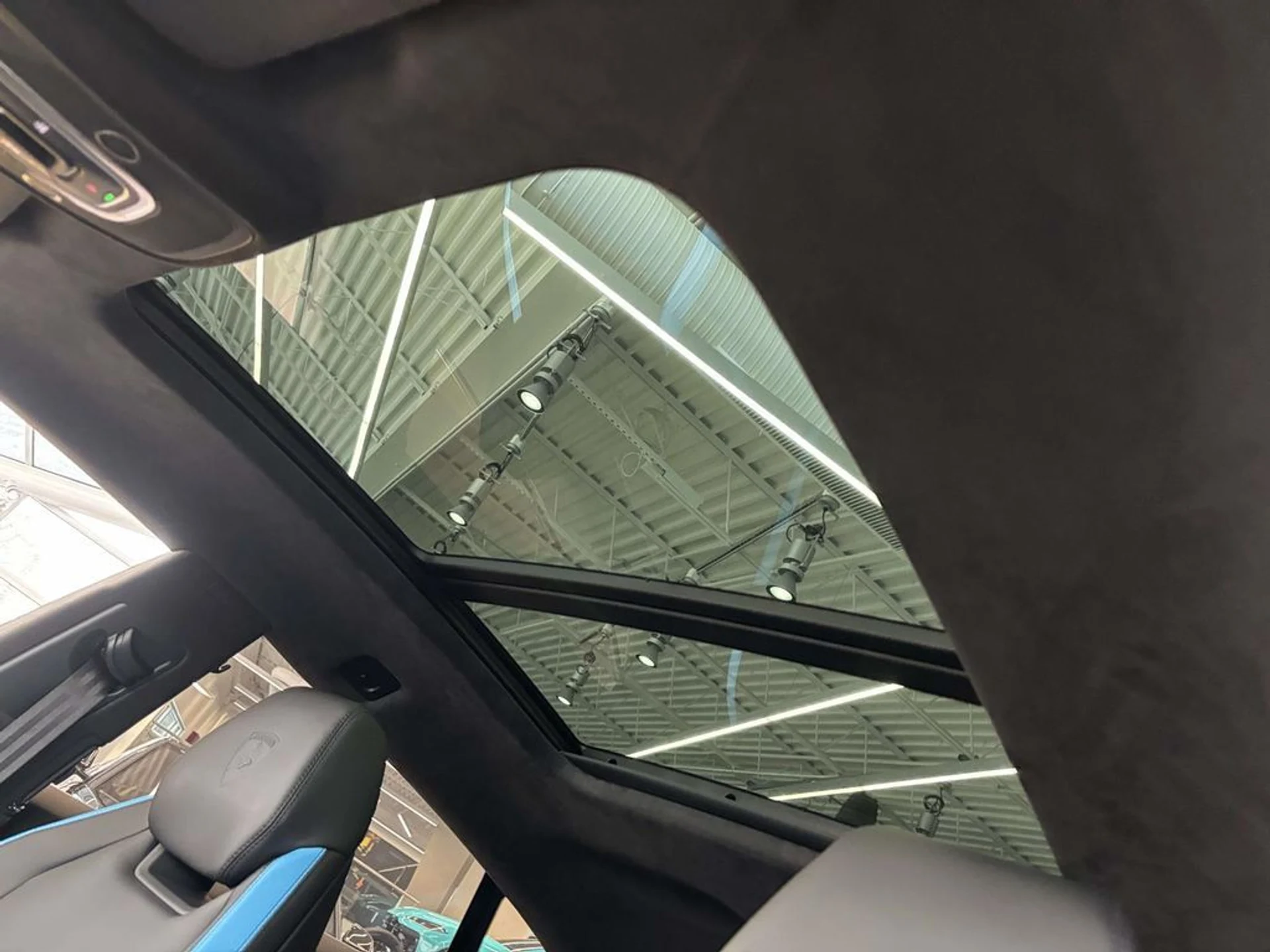 mph040_46332662_d25d4396026805f854e4263c6787b75dx_6e83232b35