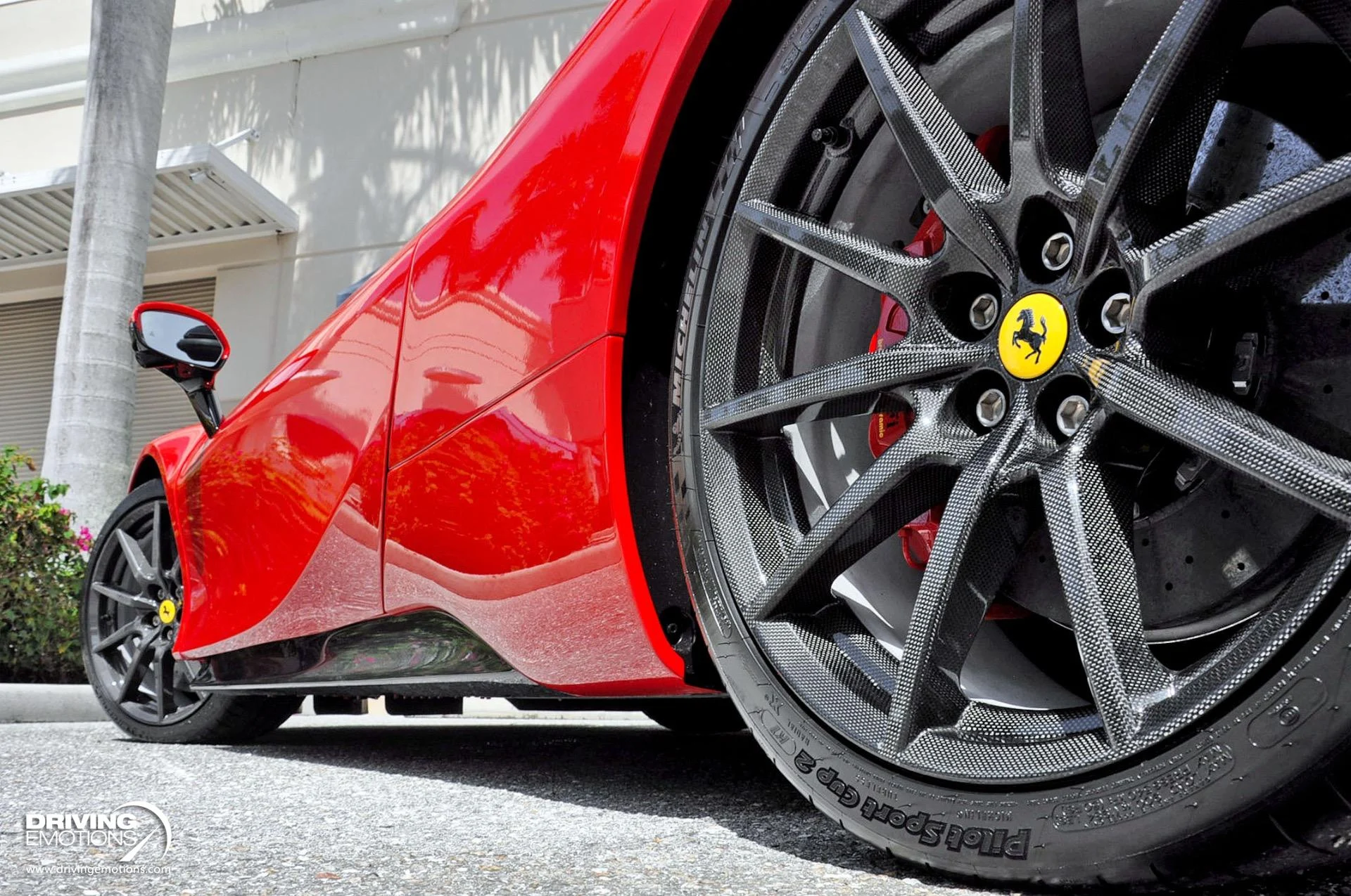 mph040_478724537_860_p41_l_228c5d2df5