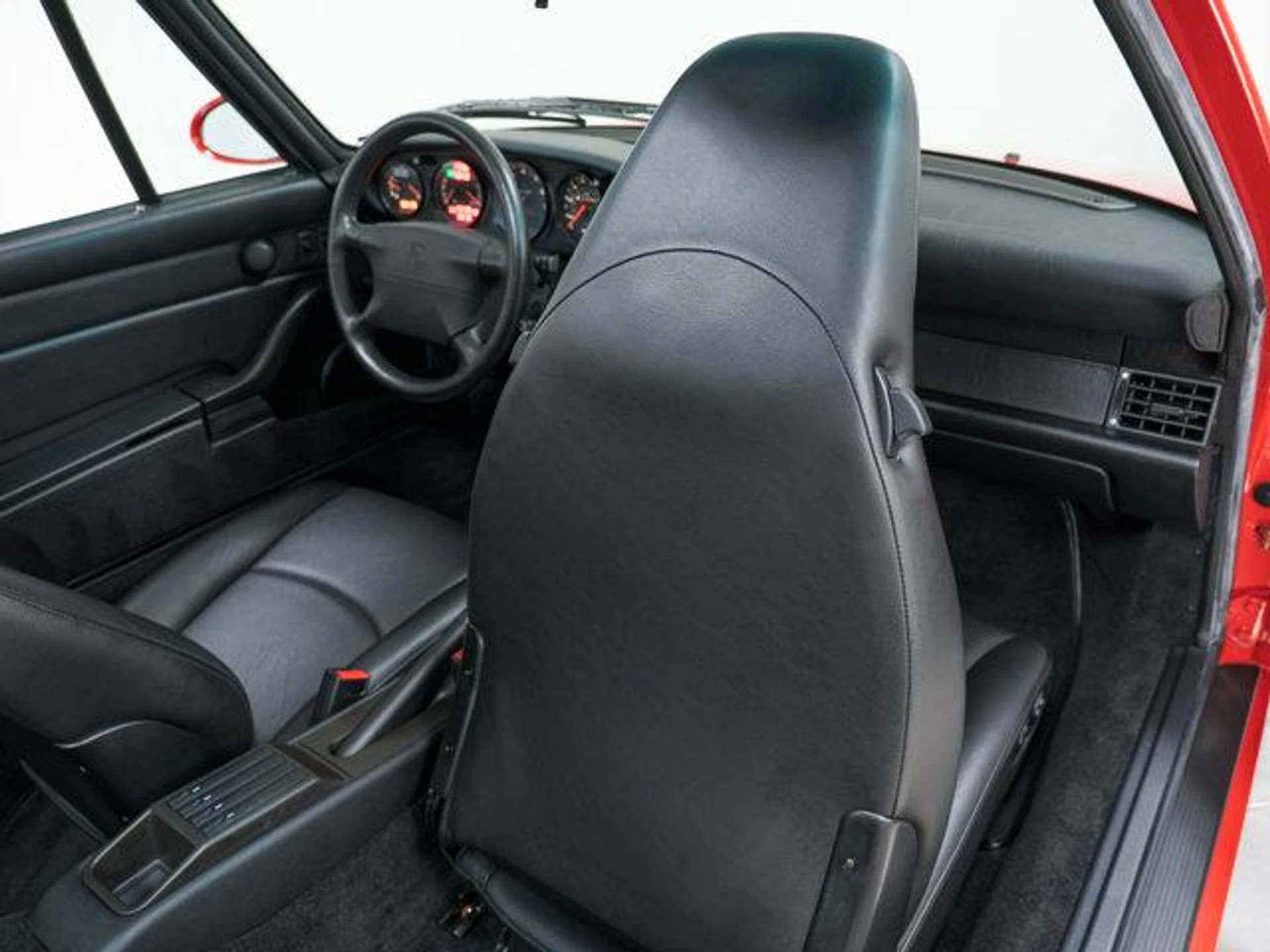 mph040_482662201_TJ_4gq_R4_Xmes_T3_CH_0_Fr2uxa_G9k_CQ_9ed6b46ad5