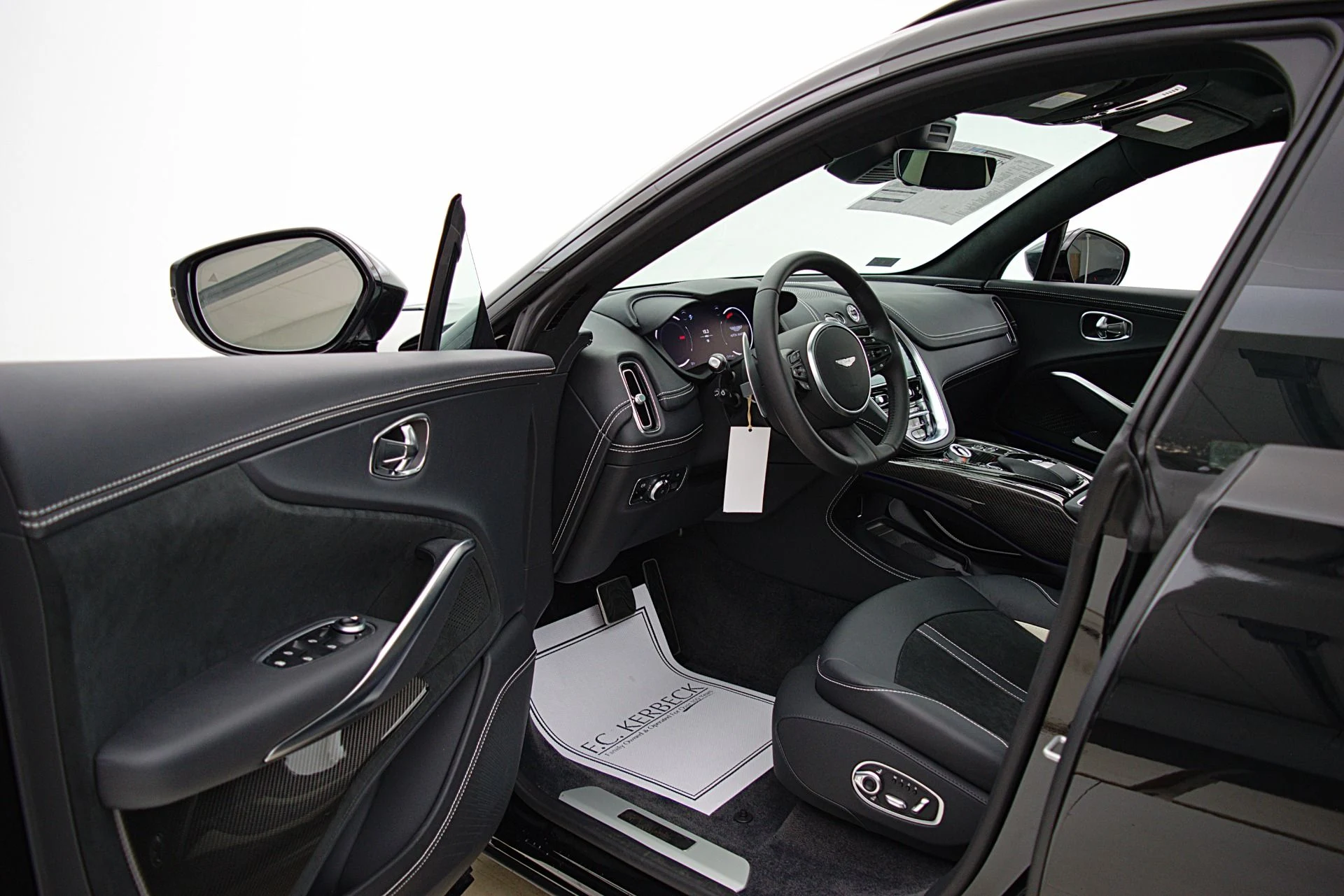 mph040_486455235_Used_2023_Aston_Martin_DBX_707_d6719abeef