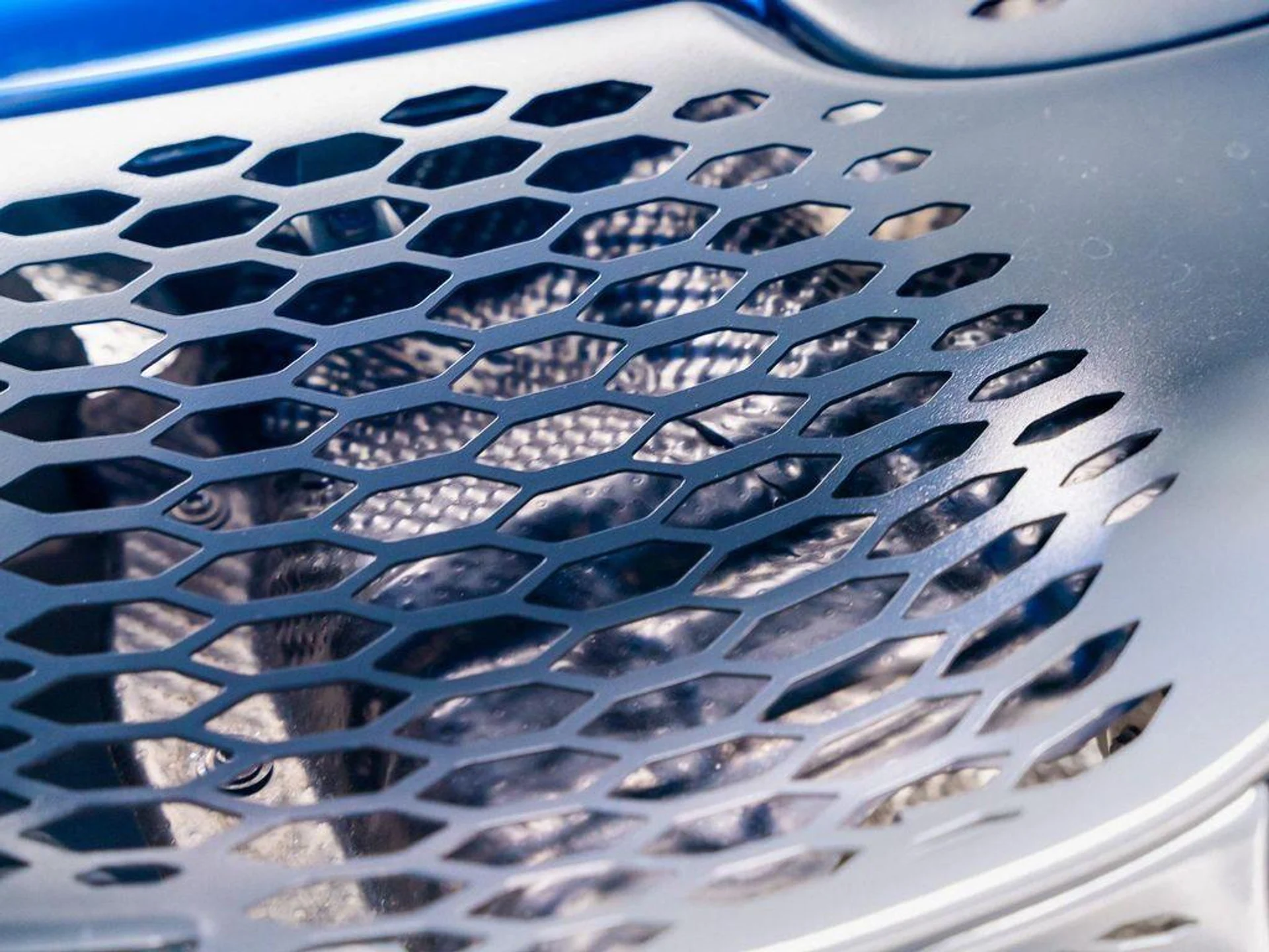 mph040_492368613_zr1hoy_LK_iu_RJ_3mrnu_P3z6pjq_V0_406207a6fd