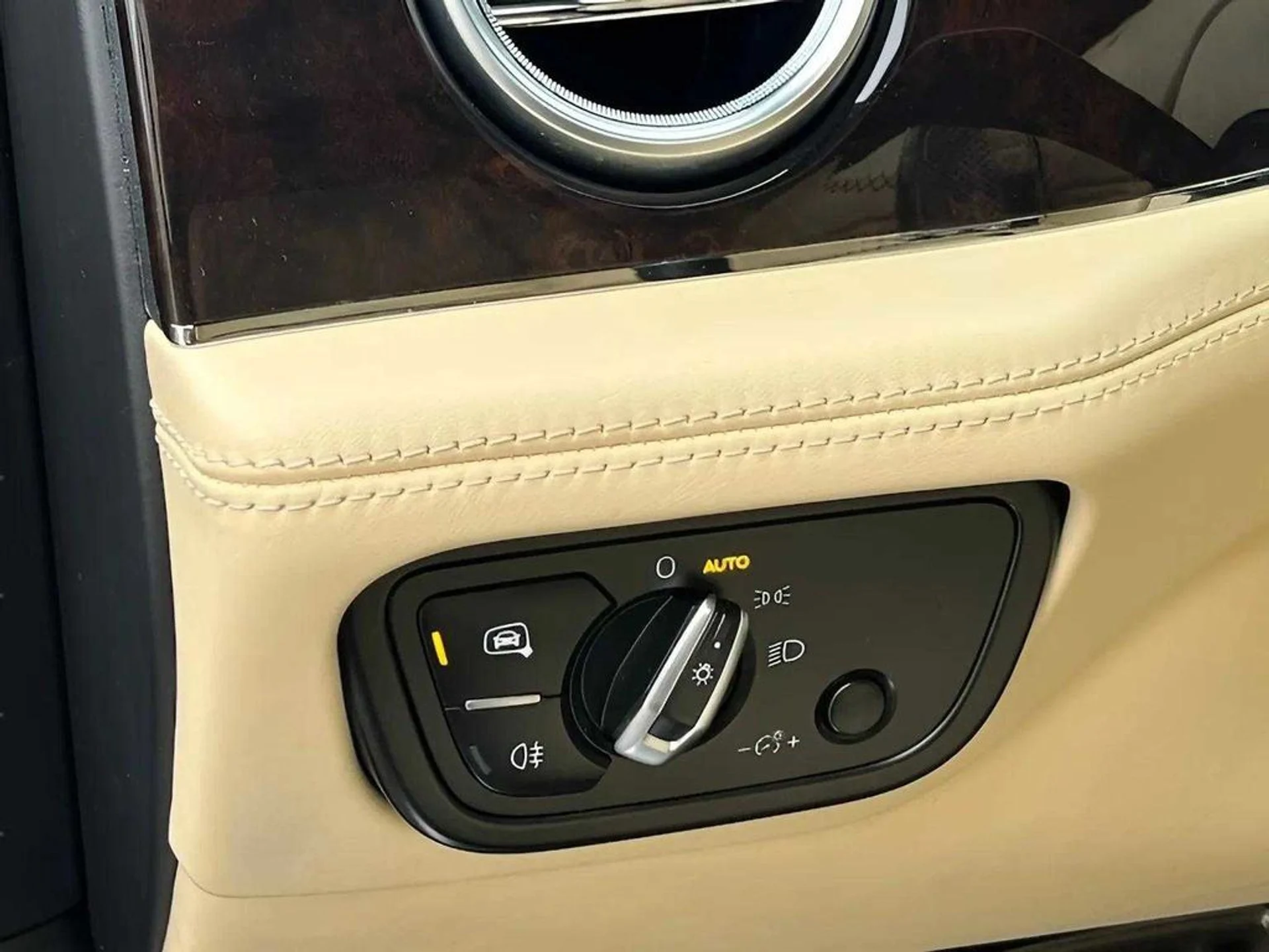 mph040_494205305_fe508ce0e04aa141dba88444785f1de3x_2fef021fb4