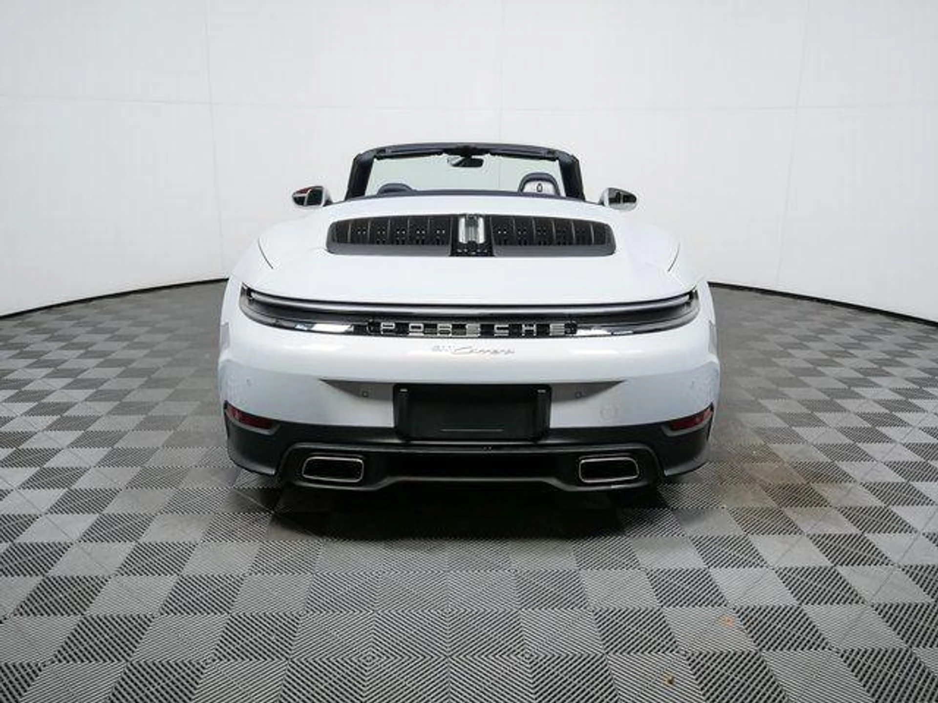 mph040_497767793_c_C6mw_7lt_JH_Atvwrgb_FJ_Bu6_NLSM_0985ca3e50