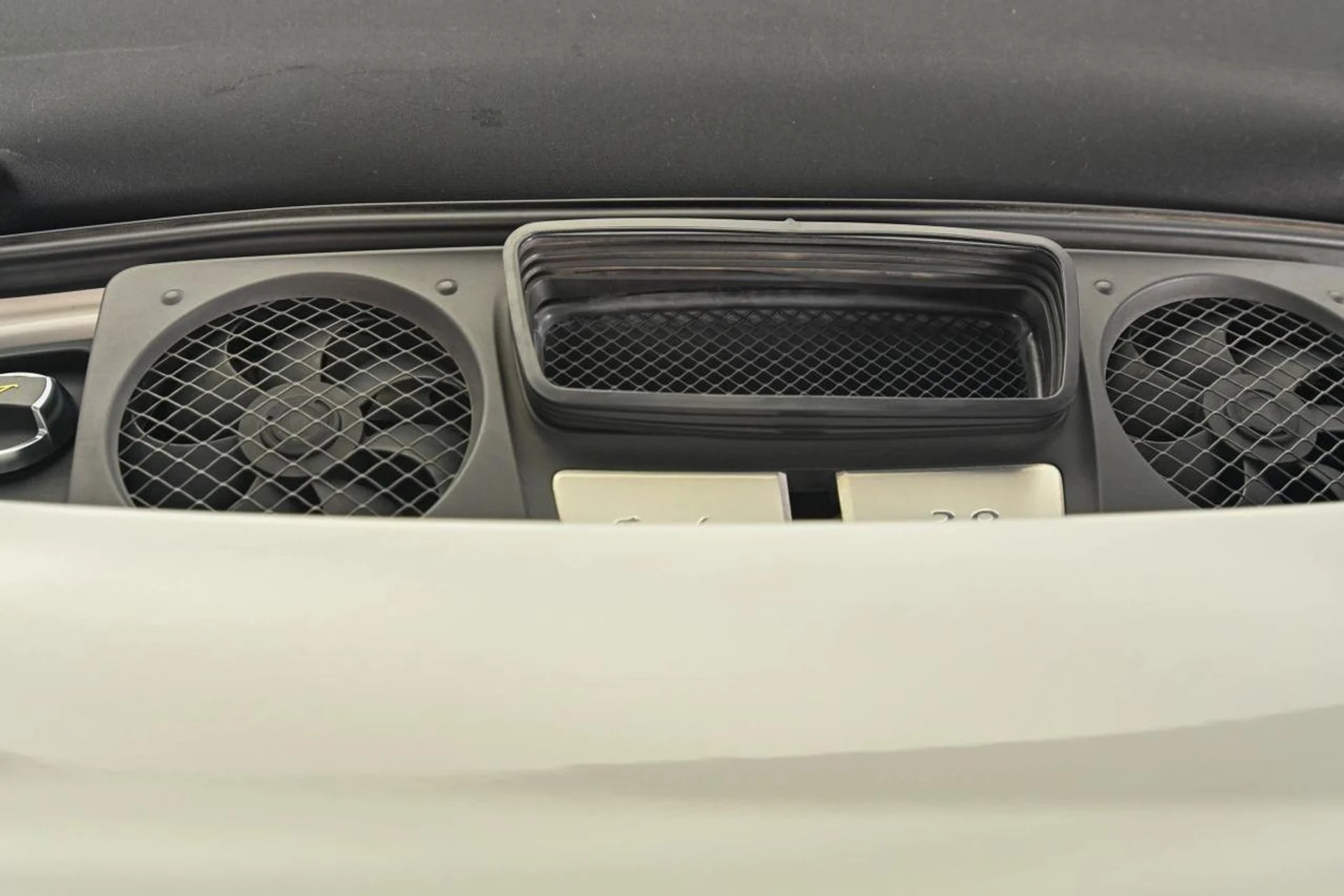 mph040_499214287_e00c5bae8a114b0ab4f4e384fae491fb_66c8216ea0