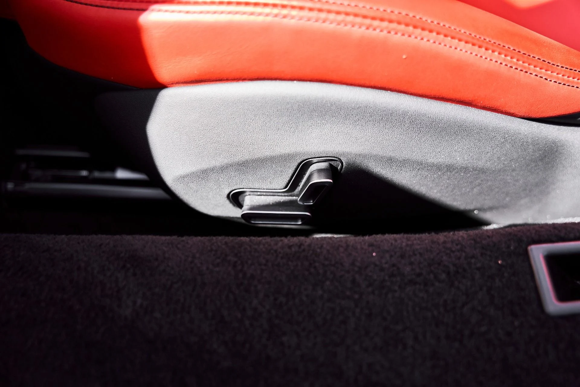 mph040_500979690_Used_2024_Ferrari_SF_90_Spider_Base_1776734355_d287f4fc19