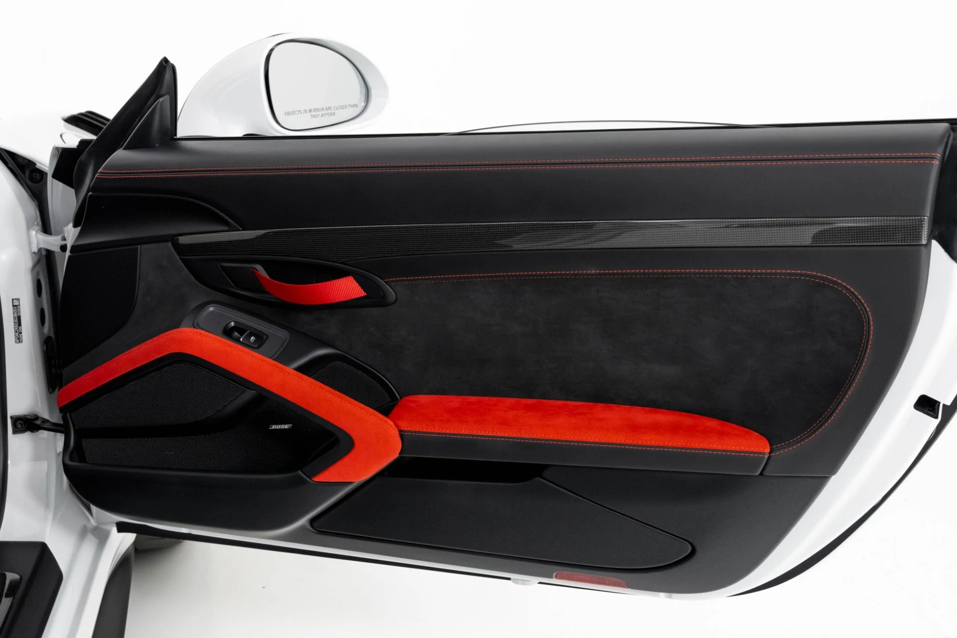 mph040_512562181_Used_2018_Porsche_911_GT_2_RS_1763508422_e8ecb08016