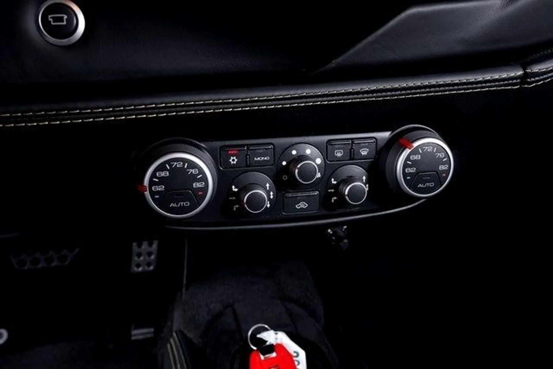 mph040_52059773_0a784f5772b06d27a86e1d845c8a5f82x_fbb43f0a9e