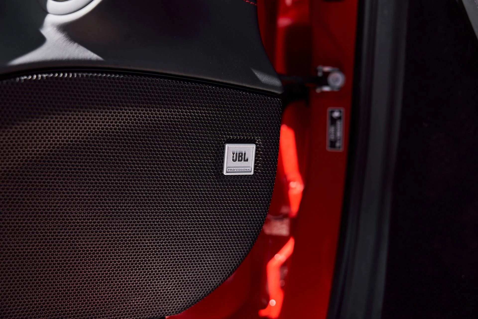 mph040_522591898_Used_2022_Ferrari_F8_Spider_Base_1772506641_f7be28ad1e