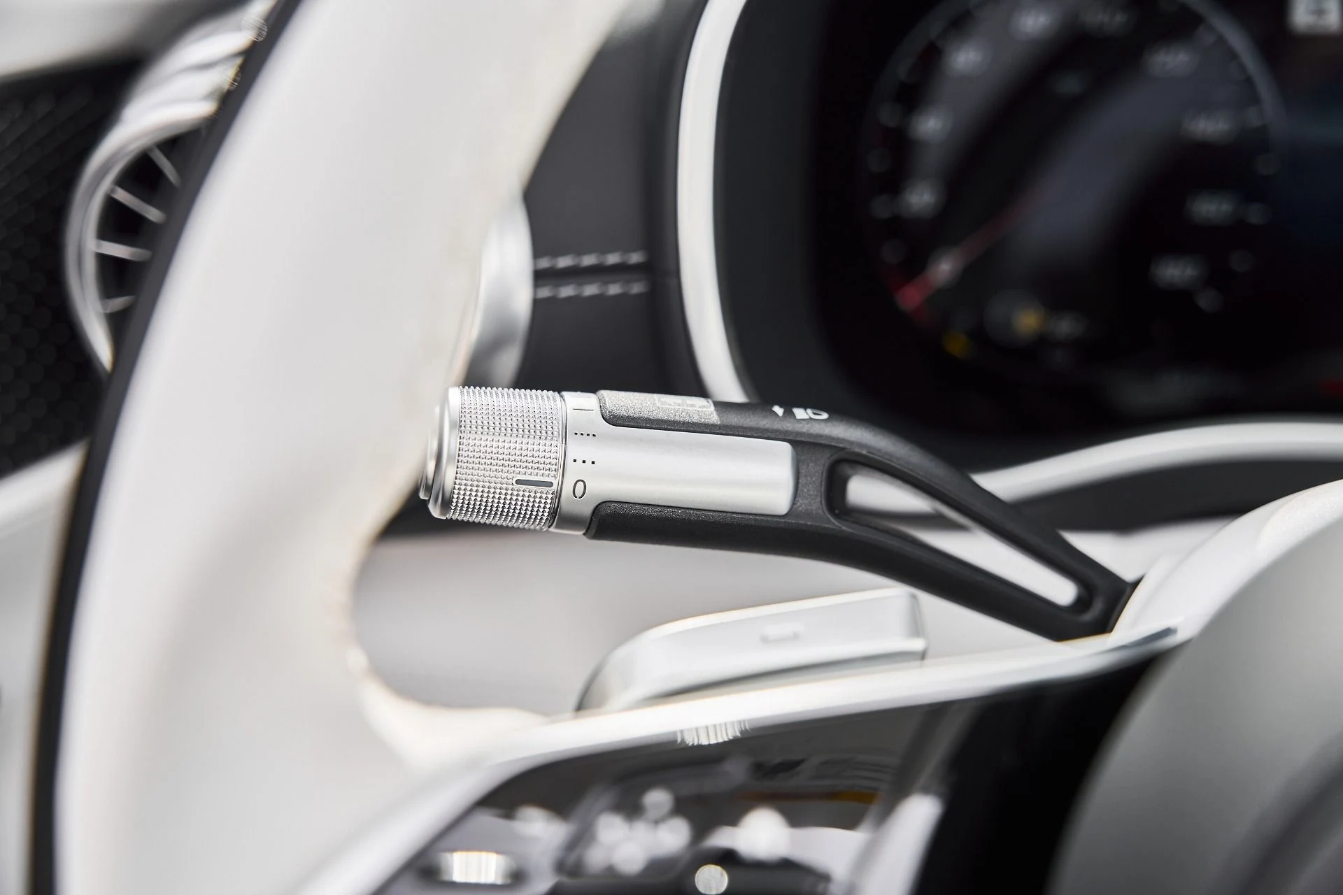 mph040_527955120_Used_2026_Mercedes_Benz_SL_Class_Maybach_SL_680_1777159962_b71c3d1a2a