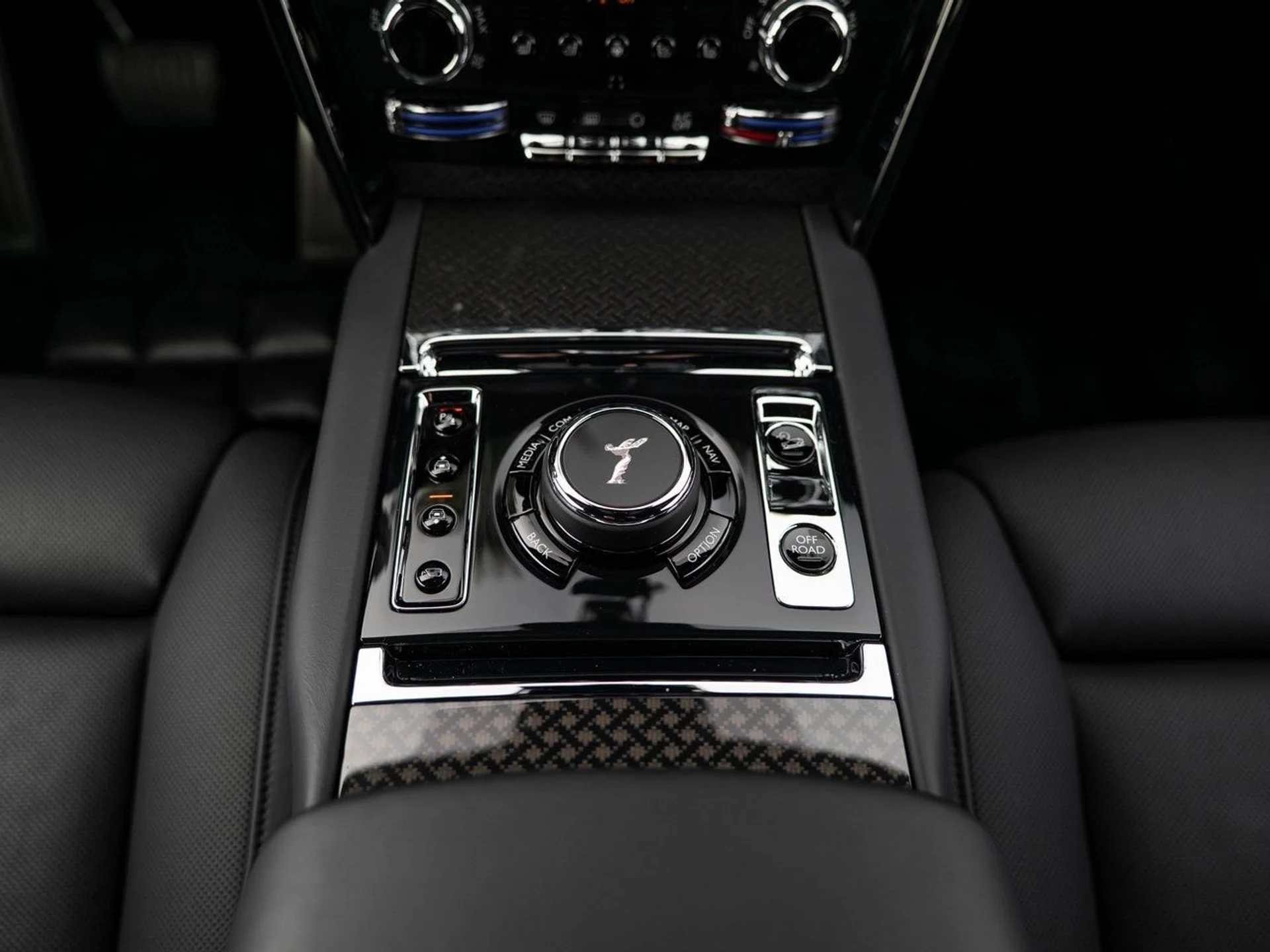 mph040_530189463_8ec0cb7414d6e43c999871699c2f34eax_429e922fca