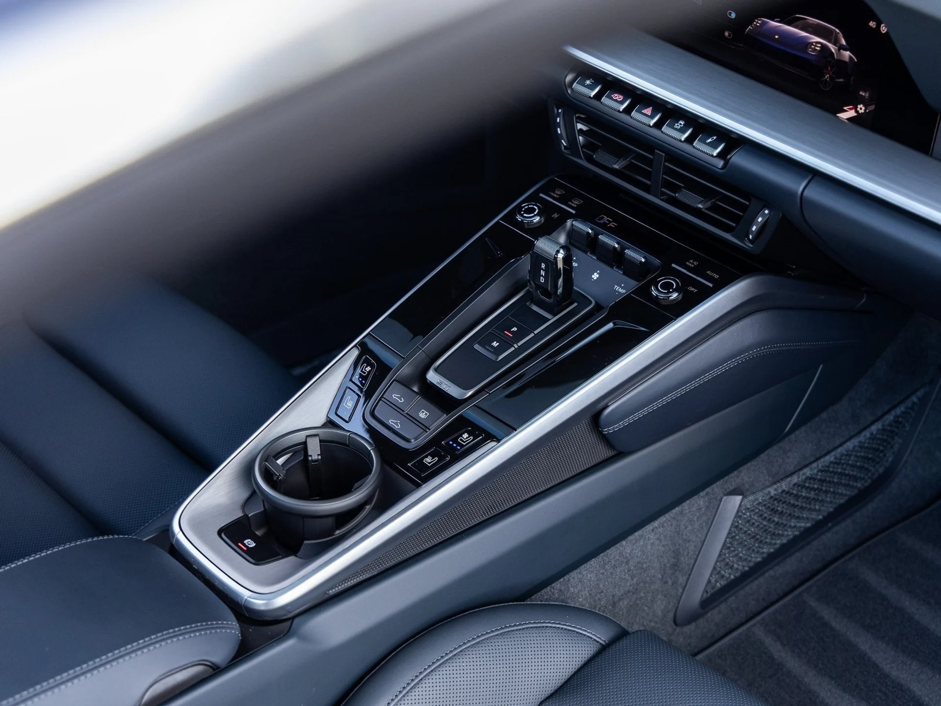 mph040_532815767_41_fbe8a63bc2