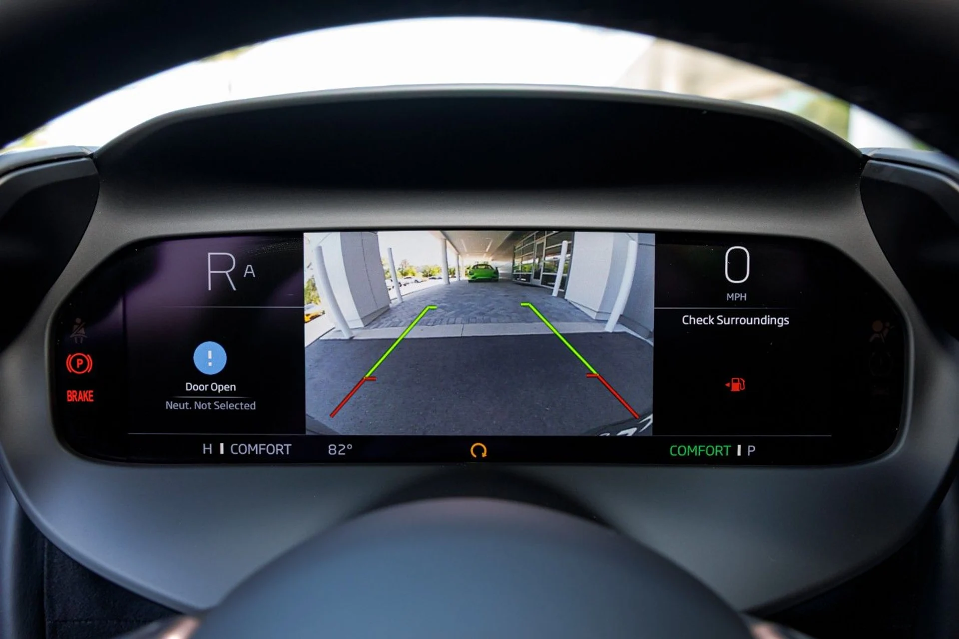 mph040_536636176_676_p41_l_39b07e3b9f