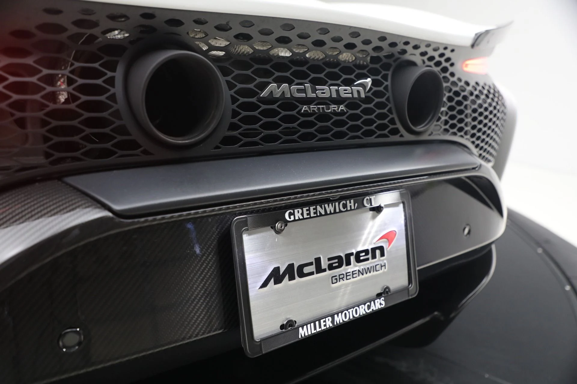 mph040_54595921_Used_2023_Mc_Laren_Artura_a43e9e7d2b